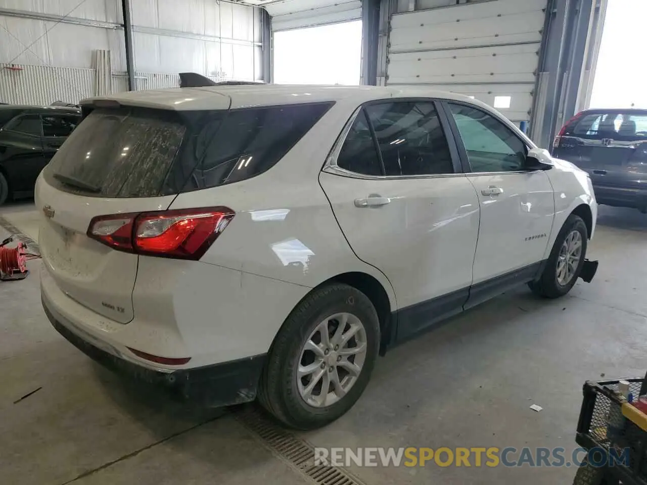 3 Photograph of a damaged car 3GNAXUEV4MS165504 CHEVROLET EQUINOX 2021