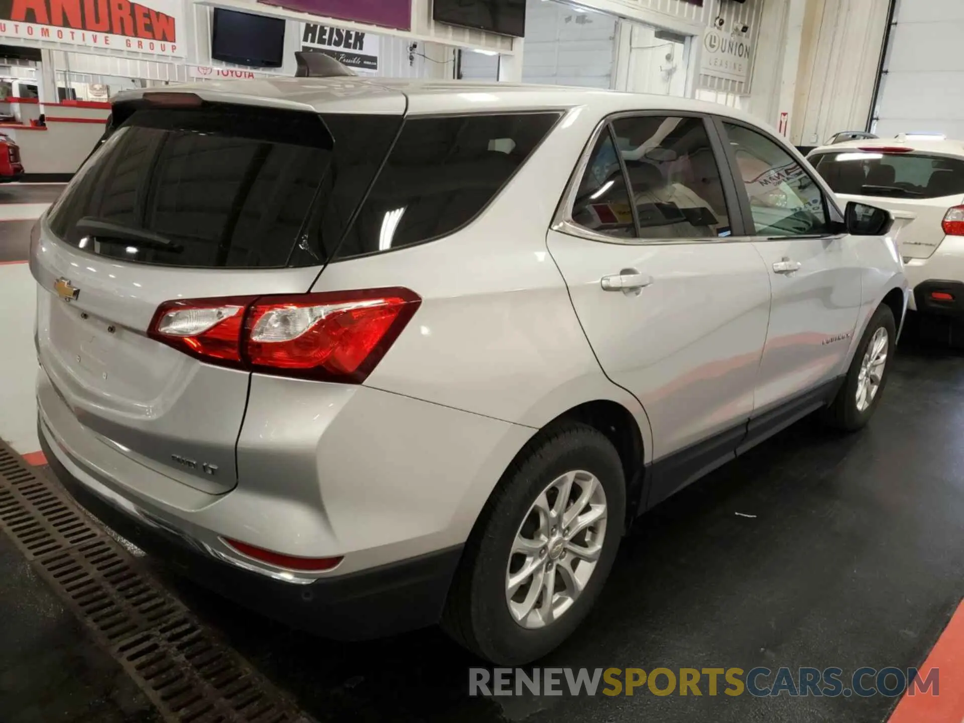 5 Photograph of a damaged car 3GNAXUEV4MS165650 CHEVROLET EQUINOX 2021