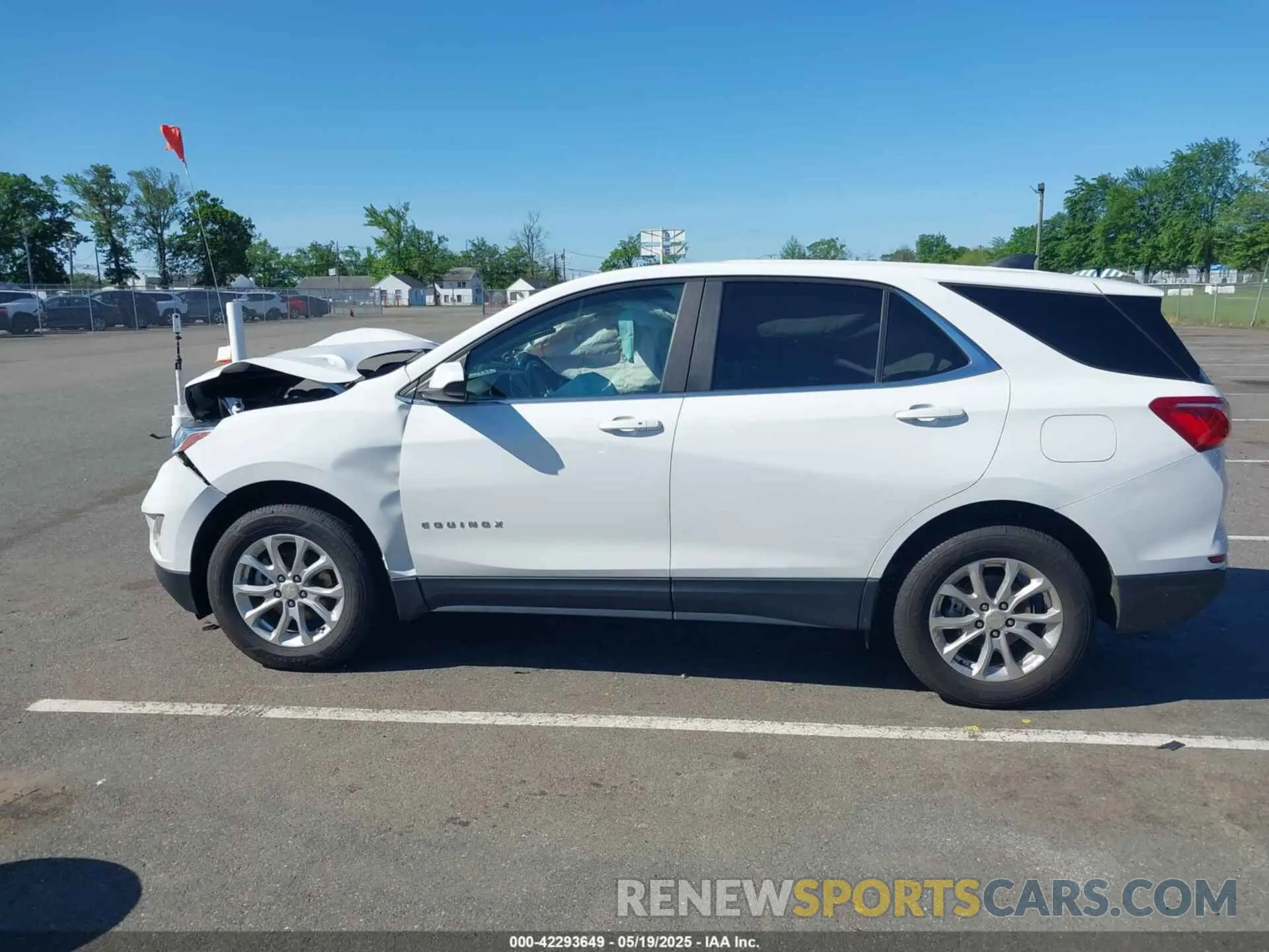 14 Photograph of a damaged car 3GNAXUEV4MS178401 CHEVROLET EQUINOX 2021