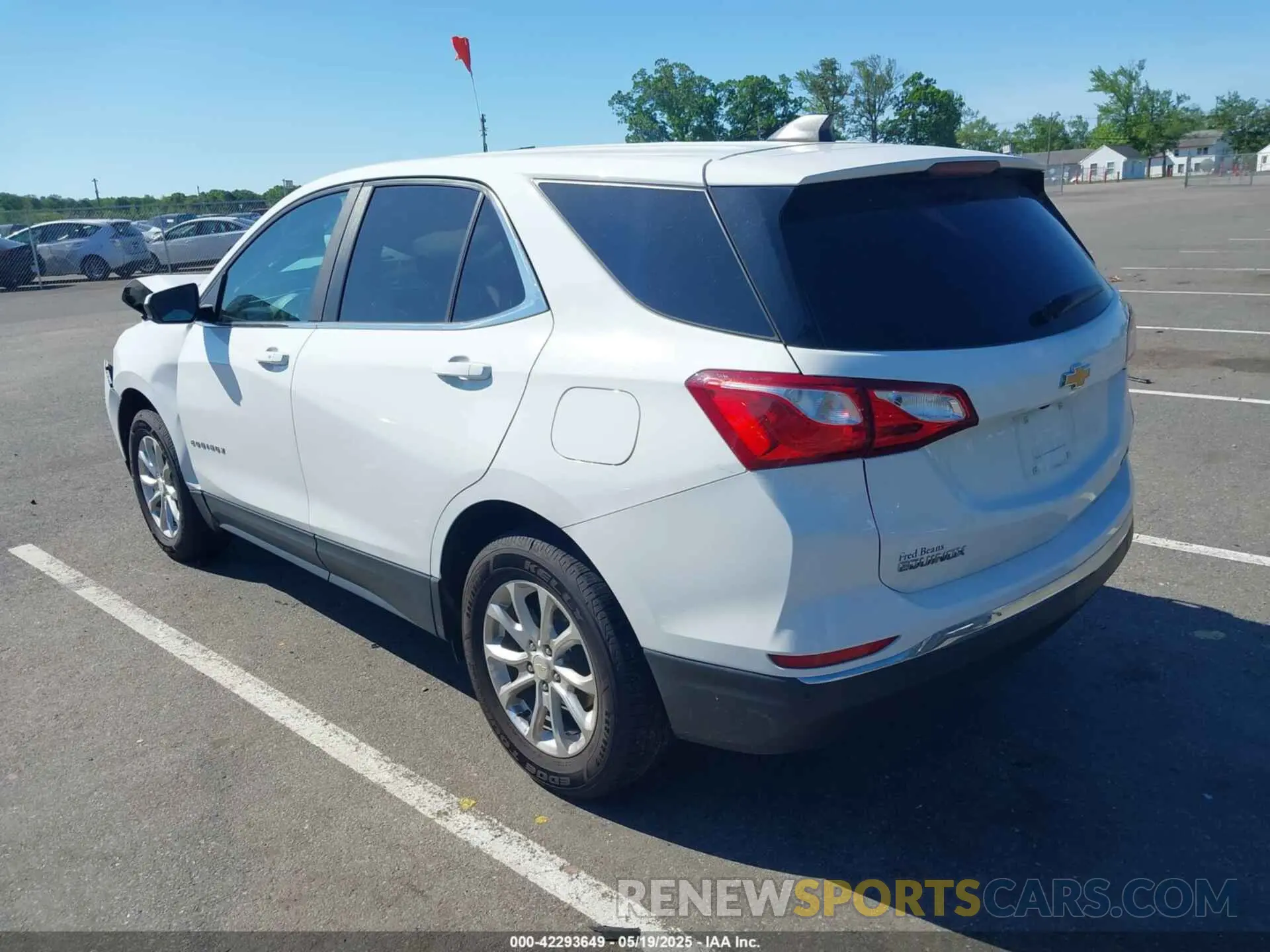 3 Photograph of a damaged car 3GNAXUEV4MS178401 CHEVROLET EQUINOX 2021