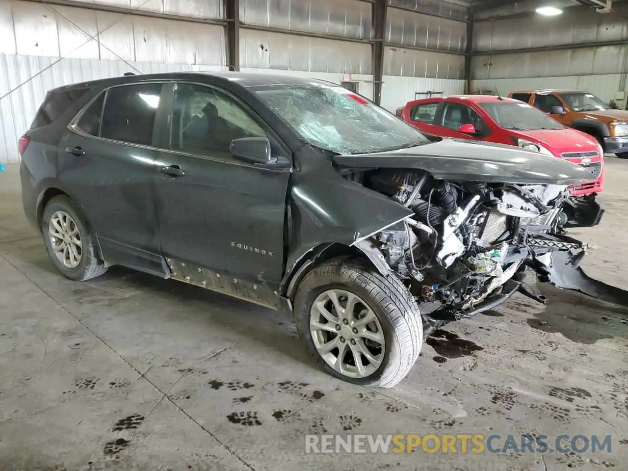 4 Photograph of a damaged car 3GNAXUEV5ML338859 CHEVROLET EQUINOX 2021