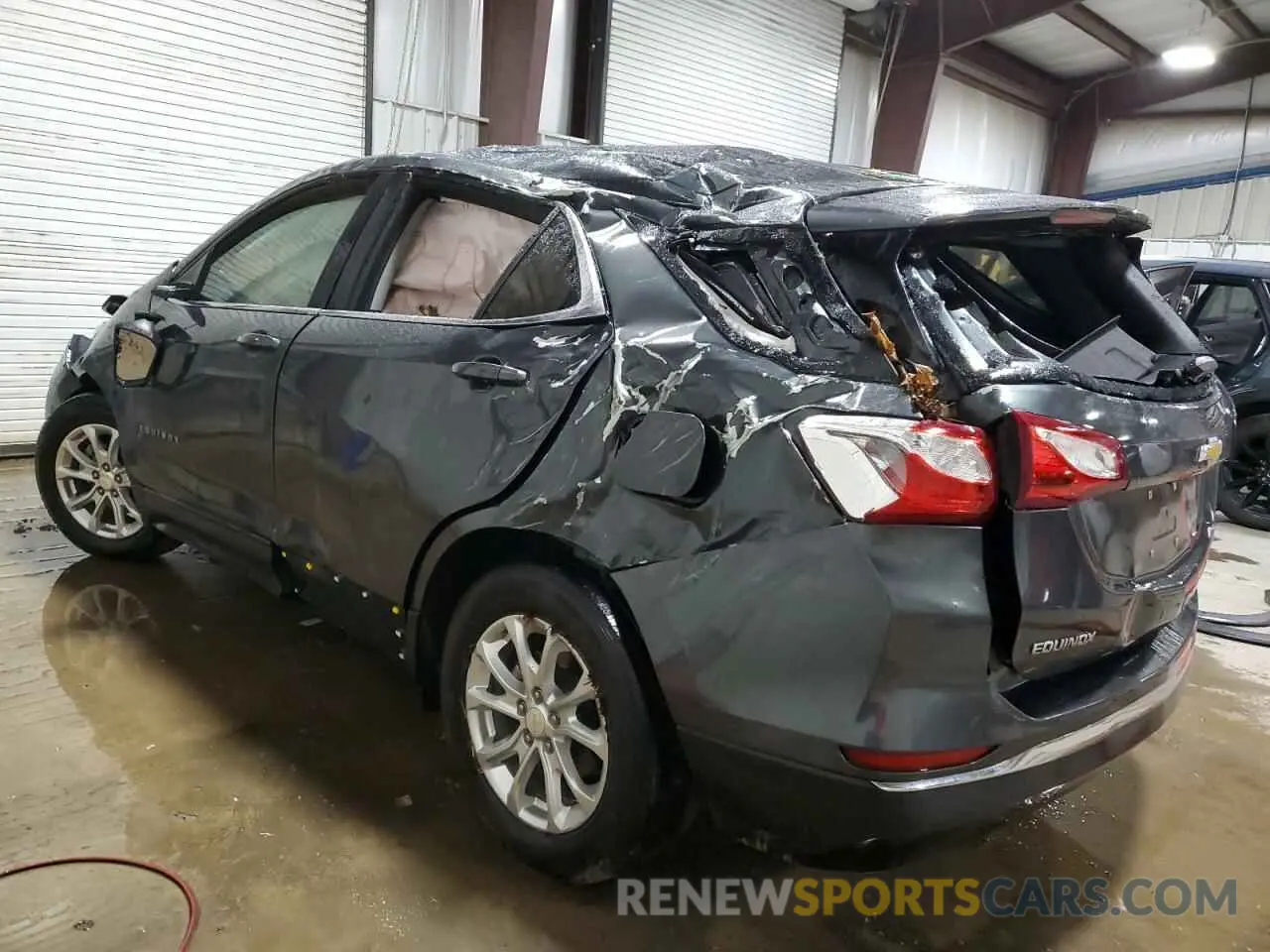 2 Photograph of a damaged car 3GNAXUEV5ML379766 CHEVROLET EQUINOX 2021