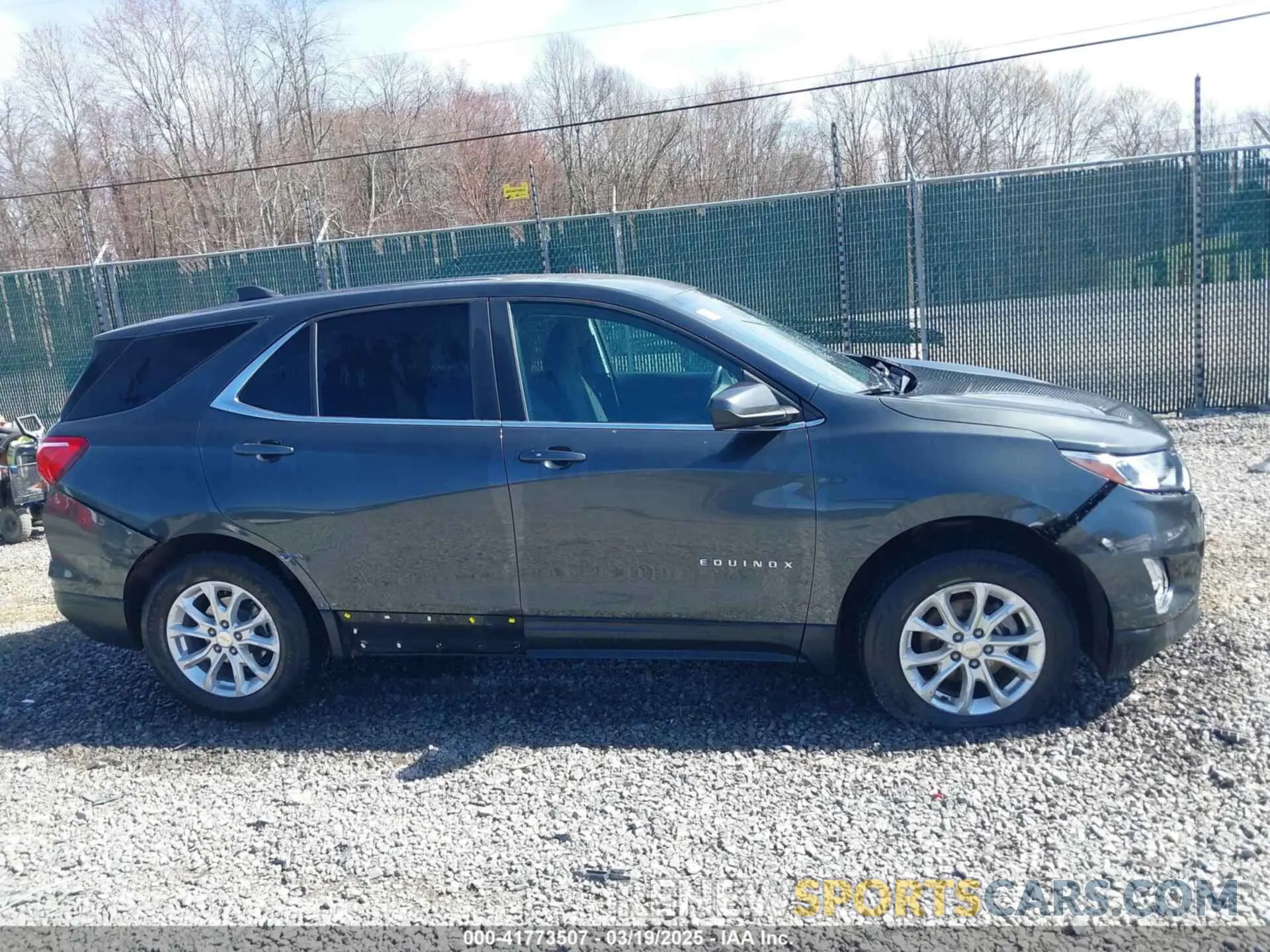 13 Photograph of a damaged car 3GNAXUEV5ML380769 CHEVROLET EQUINOX 2021