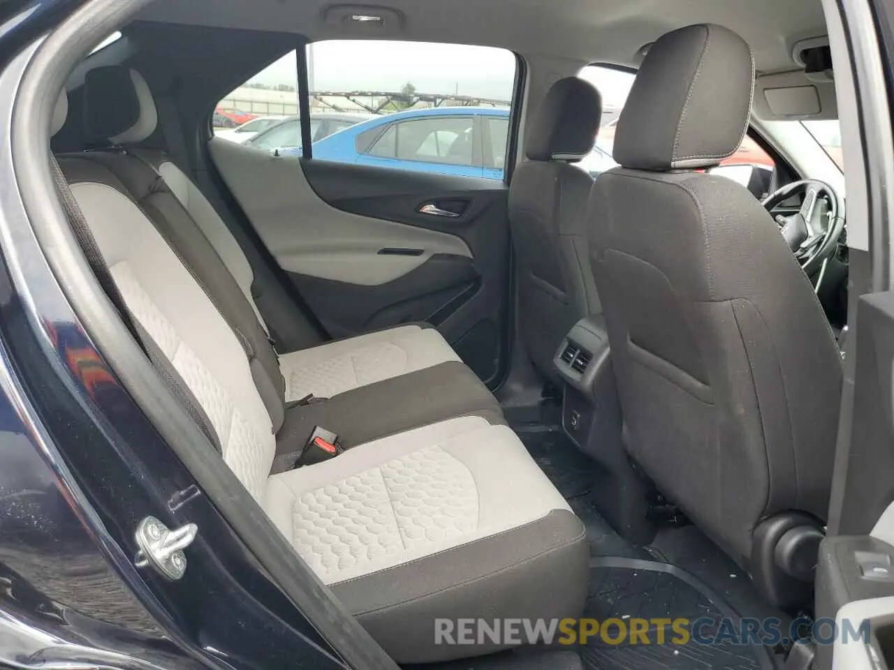 11 Photograph of a damaged car 3GNAXUEV5MS127277 CHEVROLET EQUINOX 2021