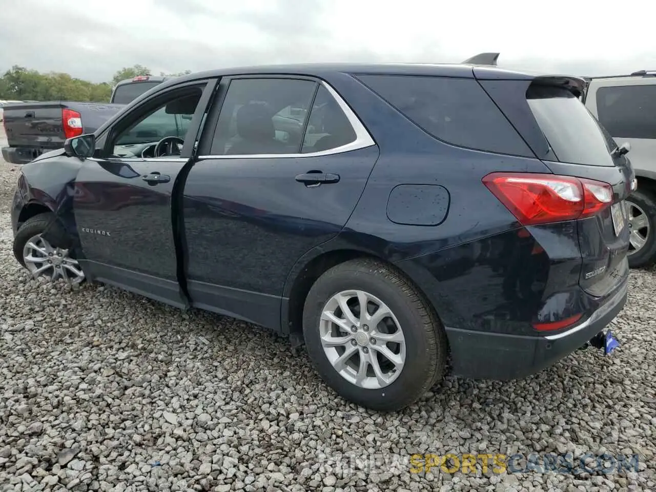 2 Photograph of a damaged car 3GNAXUEV5MS127277 CHEVROLET EQUINOX 2021