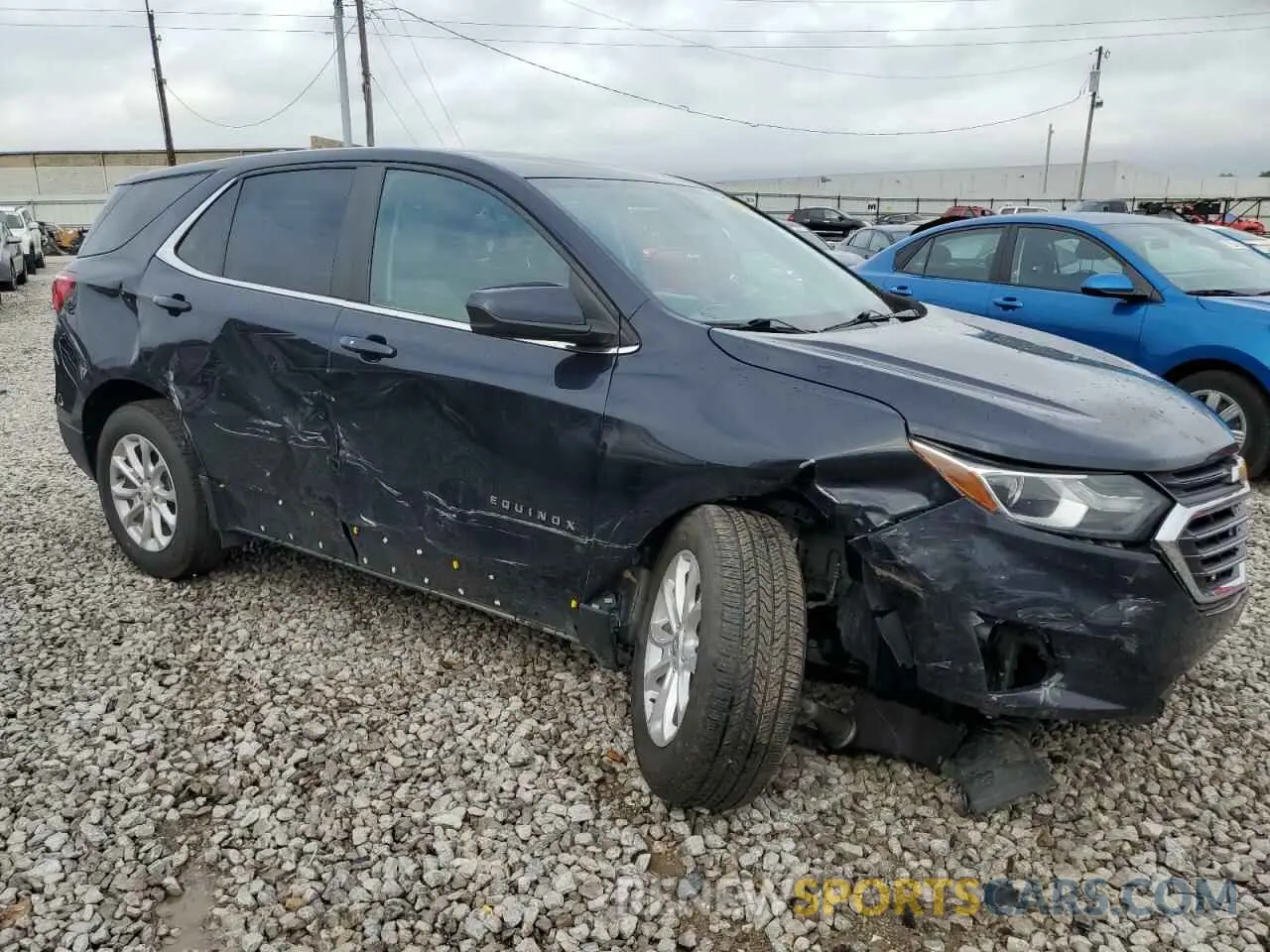 4 Photograph of a damaged car 3GNAXUEV5MS127277 CHEVROLET EQUINOX 2021