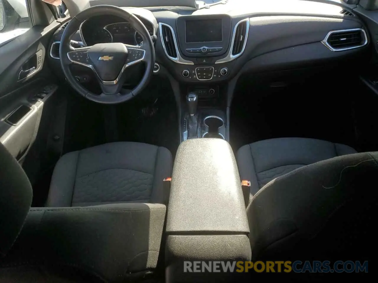 8 Photograph of a damaged car 3GNAXUEV5MS163776 CHEVROLET EQUINOX 2021