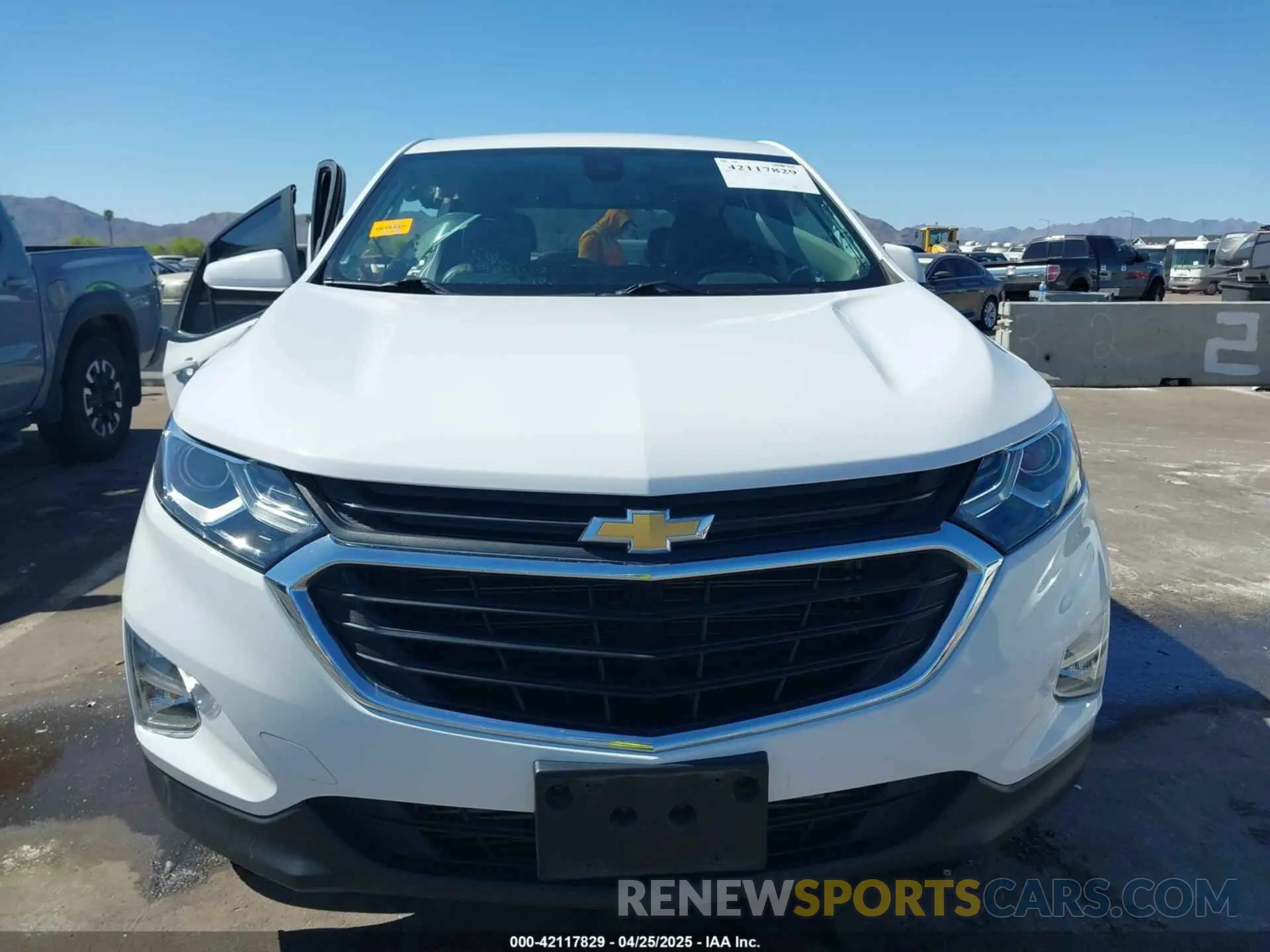 12 Photograph of a damaged car 3GNAXUEV6ML355881 CHEVROLET EQUINOX 2021