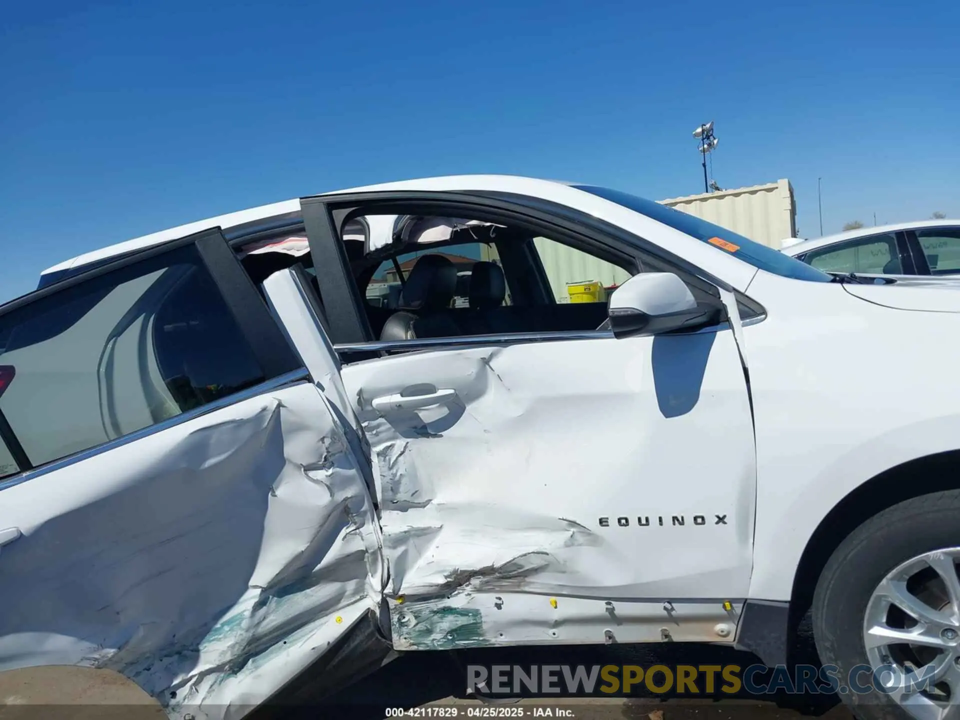13 Photograph of a damaged car 3GNAXUEV6ML355881 CHEVROLET EQUINOX 2021