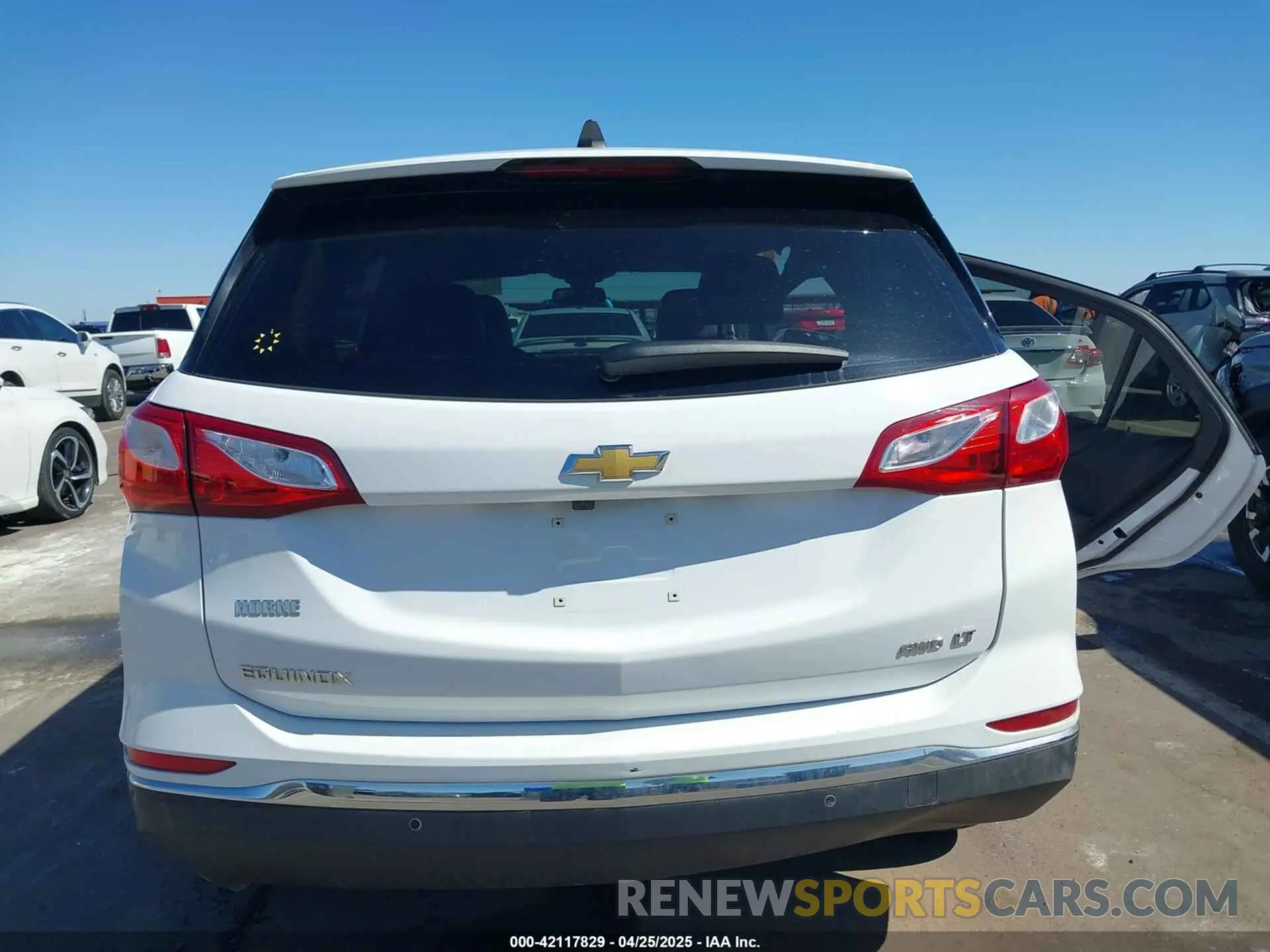 16 Photograph of a damaged car 3GNAXUEV6ML355881 CHEVROLET EQUINOX 2021
