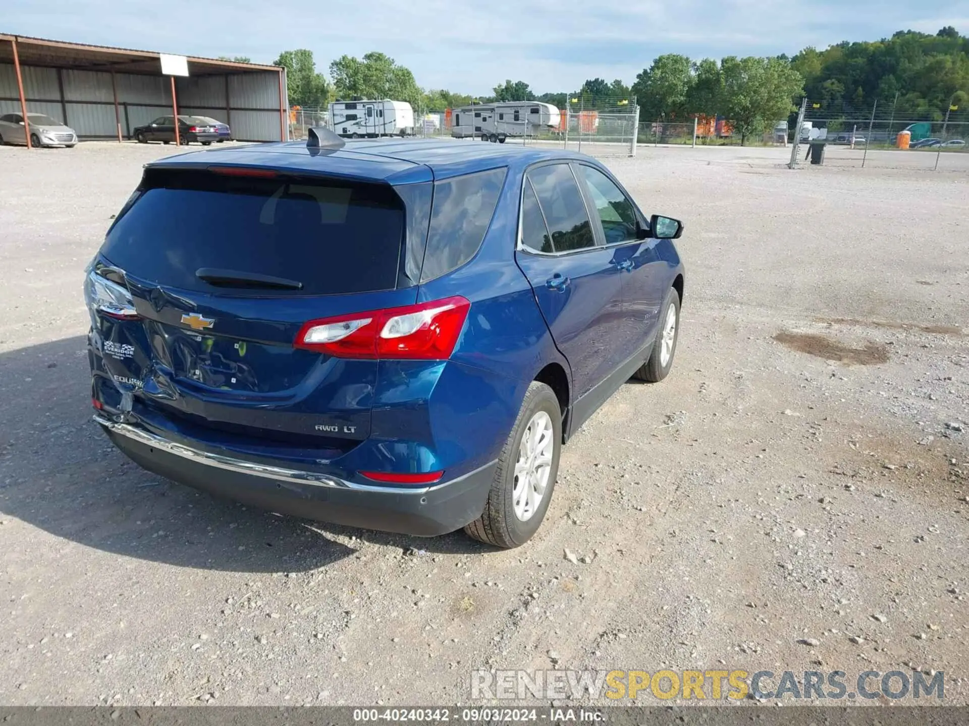 4 Photograph of a damaged car 3GNAXUEV6ML394437 CHEVROLET EQUINOX 2021