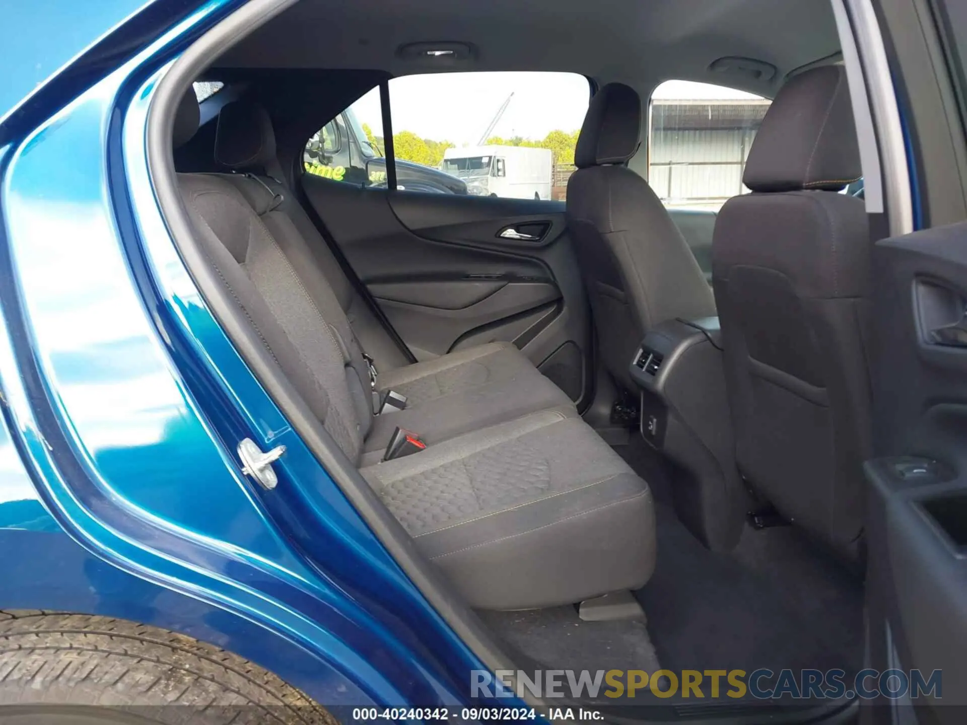 8 Photograph of a damaged car 3GNAXUEV6ML394437 CHEVROLET EQUINOX 2021
