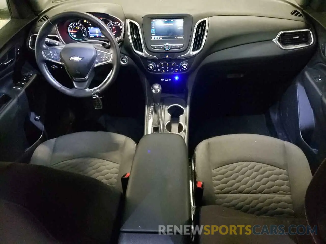 8 Photograph of a damaged car 3GNAXUEV6MS131290 CHEVROLET EQUINOX 2021