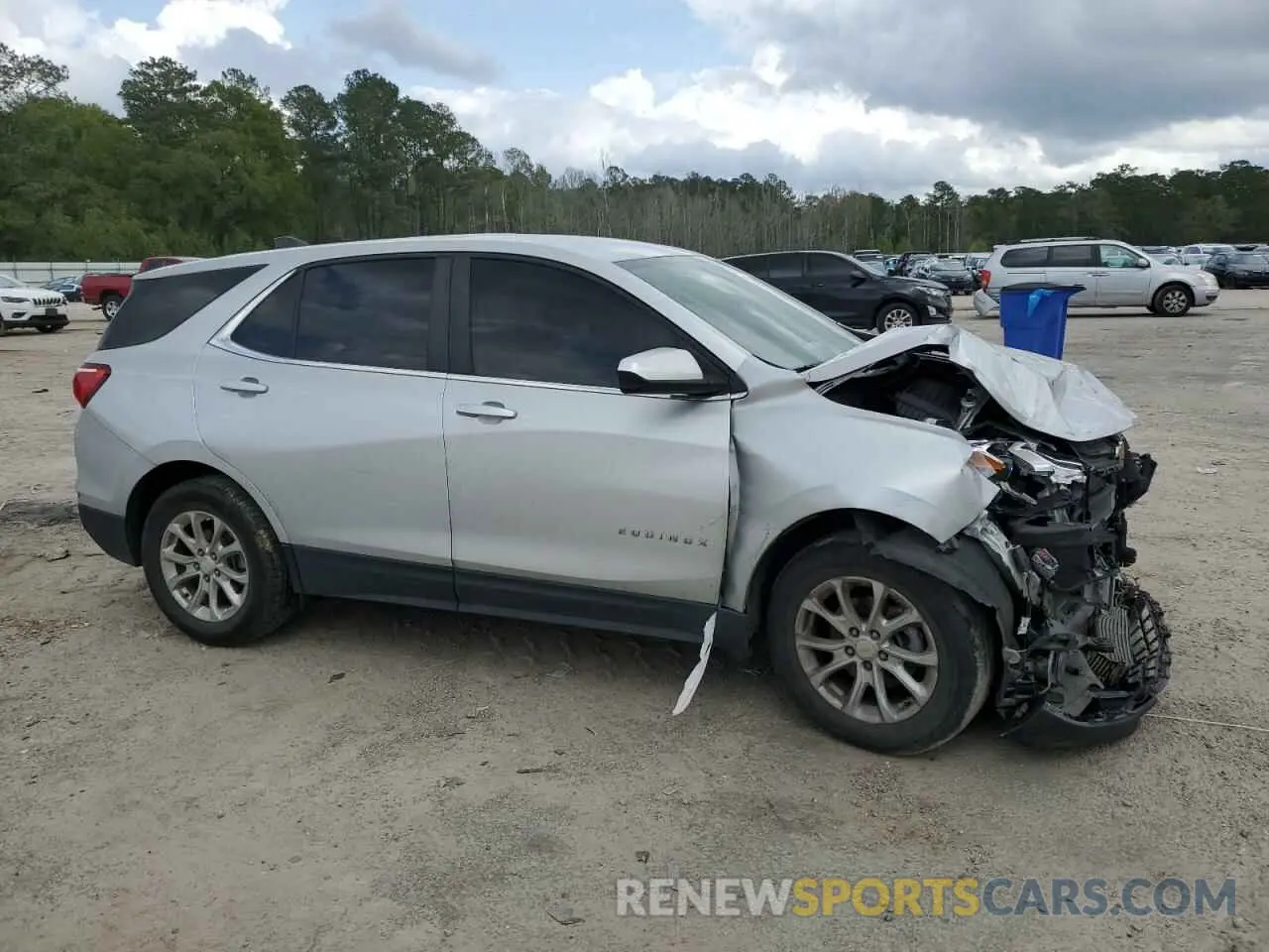 4 Photograph of a damaged car 3GNAXUEV6MS135078 CHEVROLET EQUINOX 2021
