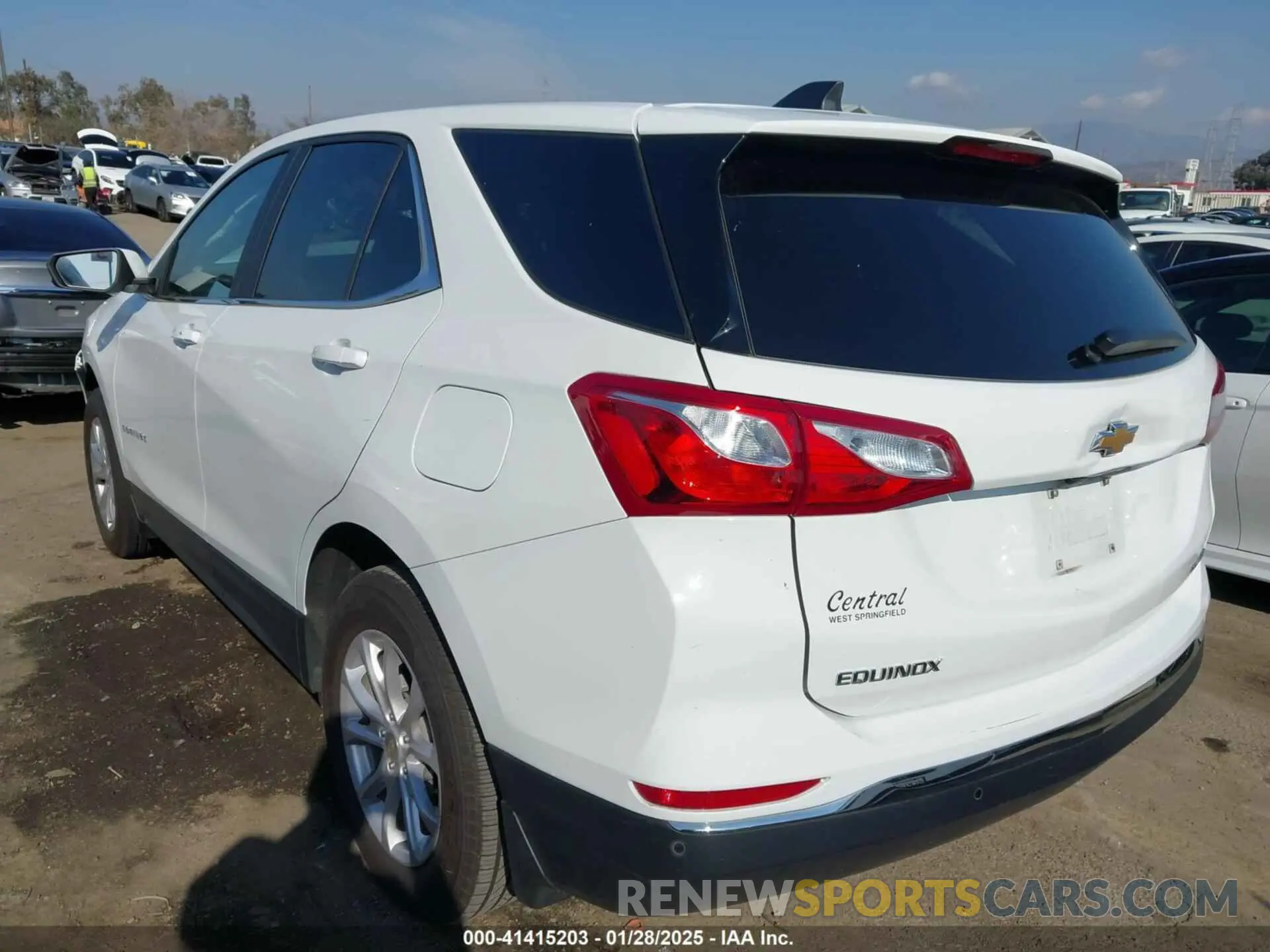 3 Photograph of a damaged car 3GNAXUEV6MS163592 CHEVROLET EQUINOX 2021