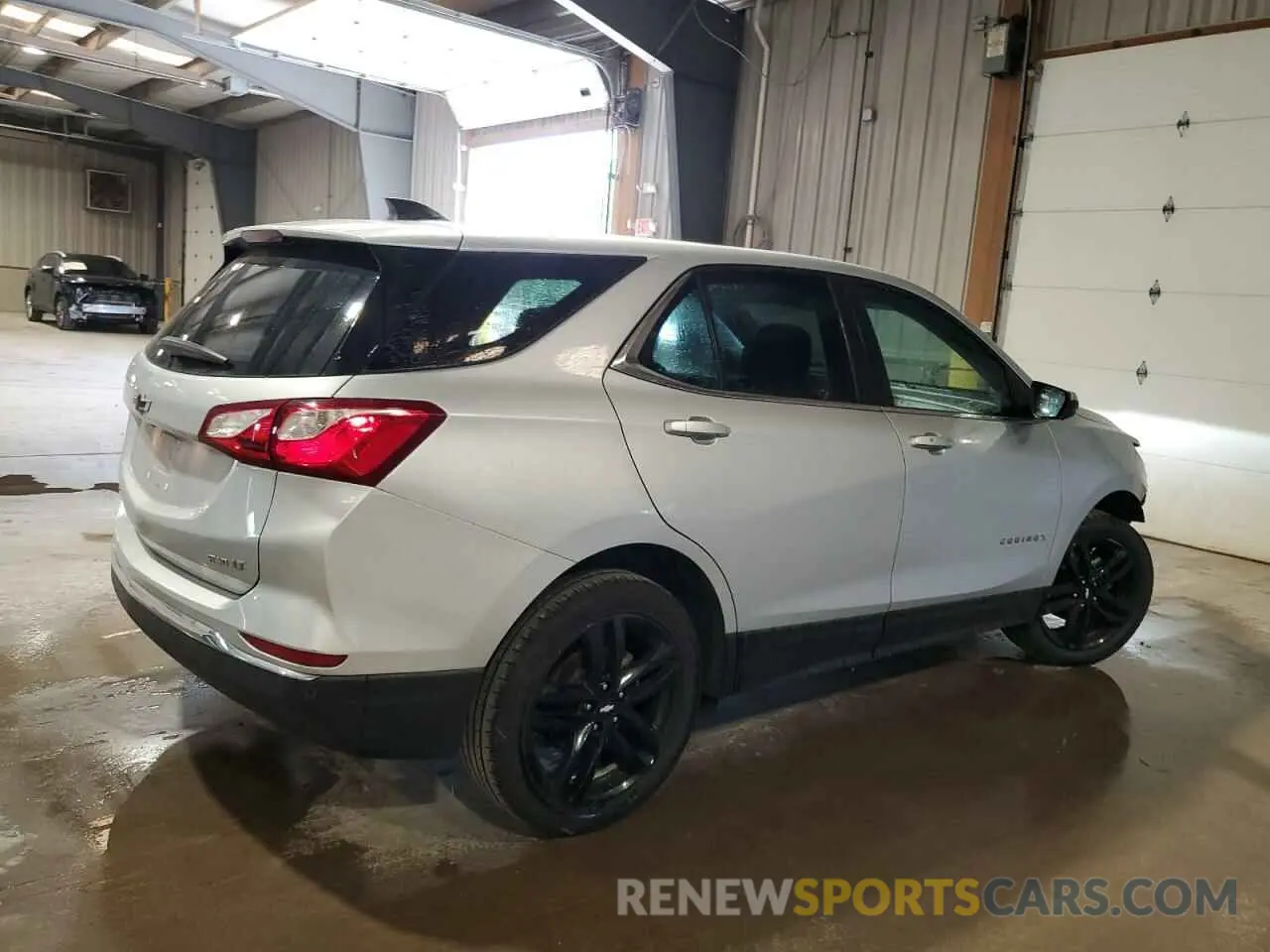 3 Photograph of a damaged car 3GNAXUEV7ML305068 CHEVROLET EQUINOX 2021