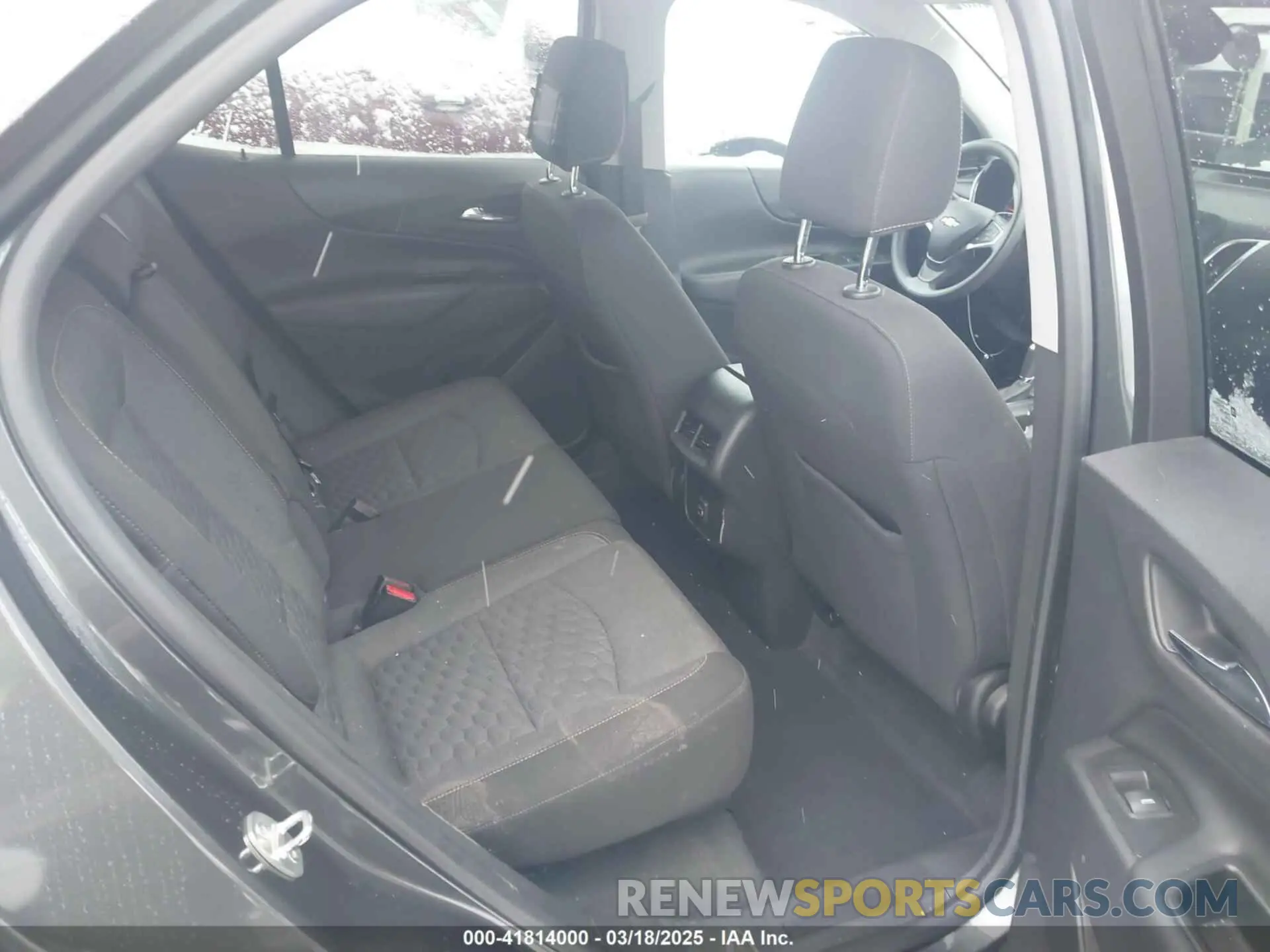 8 Photograph of a damaged car 3GNAXUEV8ML389871 CHEVROLET EQUINOX 2021