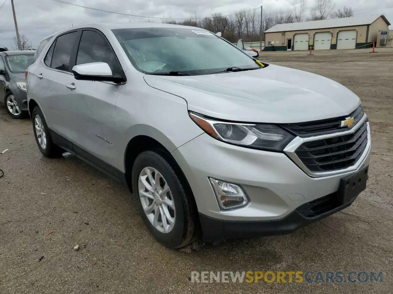 4 Photograph of a damaged car 3GNAXUEV8MS114216 CHEVROLET EQUINOX 2021