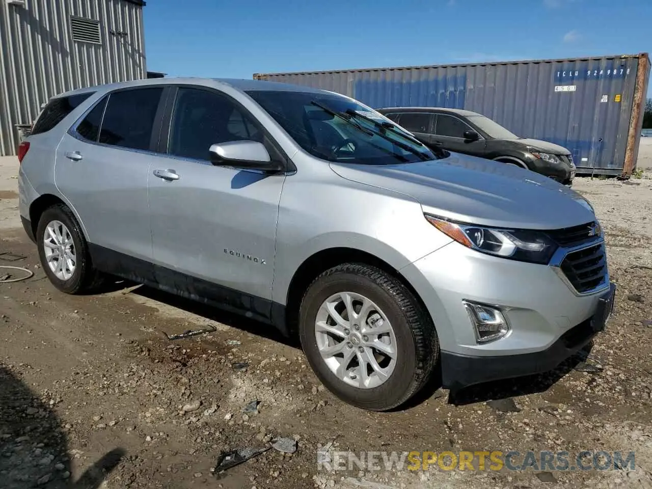 4 Photograph of a damaged car 3GNAXUEV8MS130867 CHEVROLET EQUINOX 2021