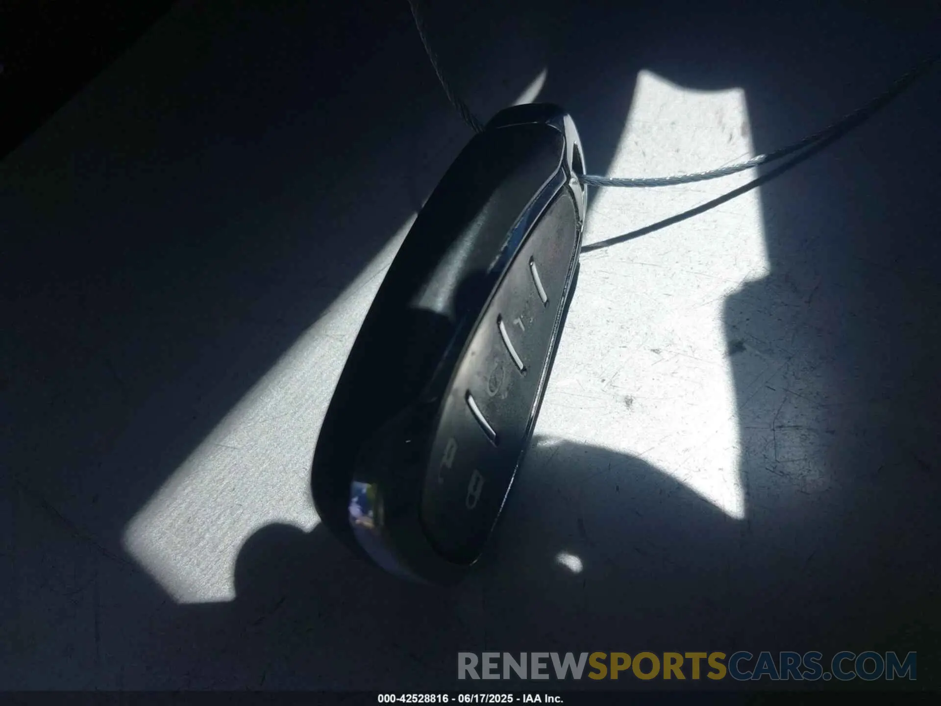 11 Photograph of a damaged car 3GNAXUEV8MS137656 CHEVROLET EQUINOX 2021