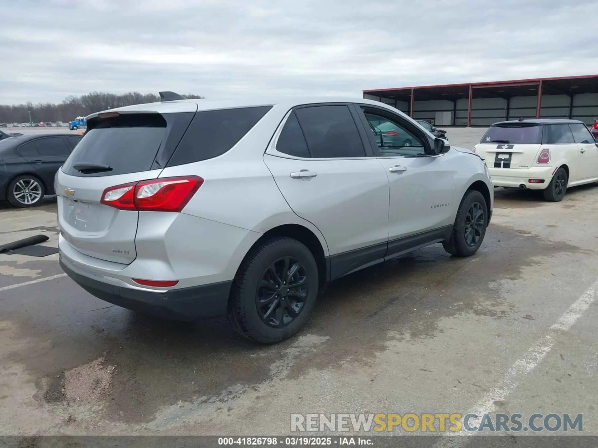 4 Photograph of a damaged car 3GNAXUEV8MS141044 CHEVROLET EQUINOX 2021