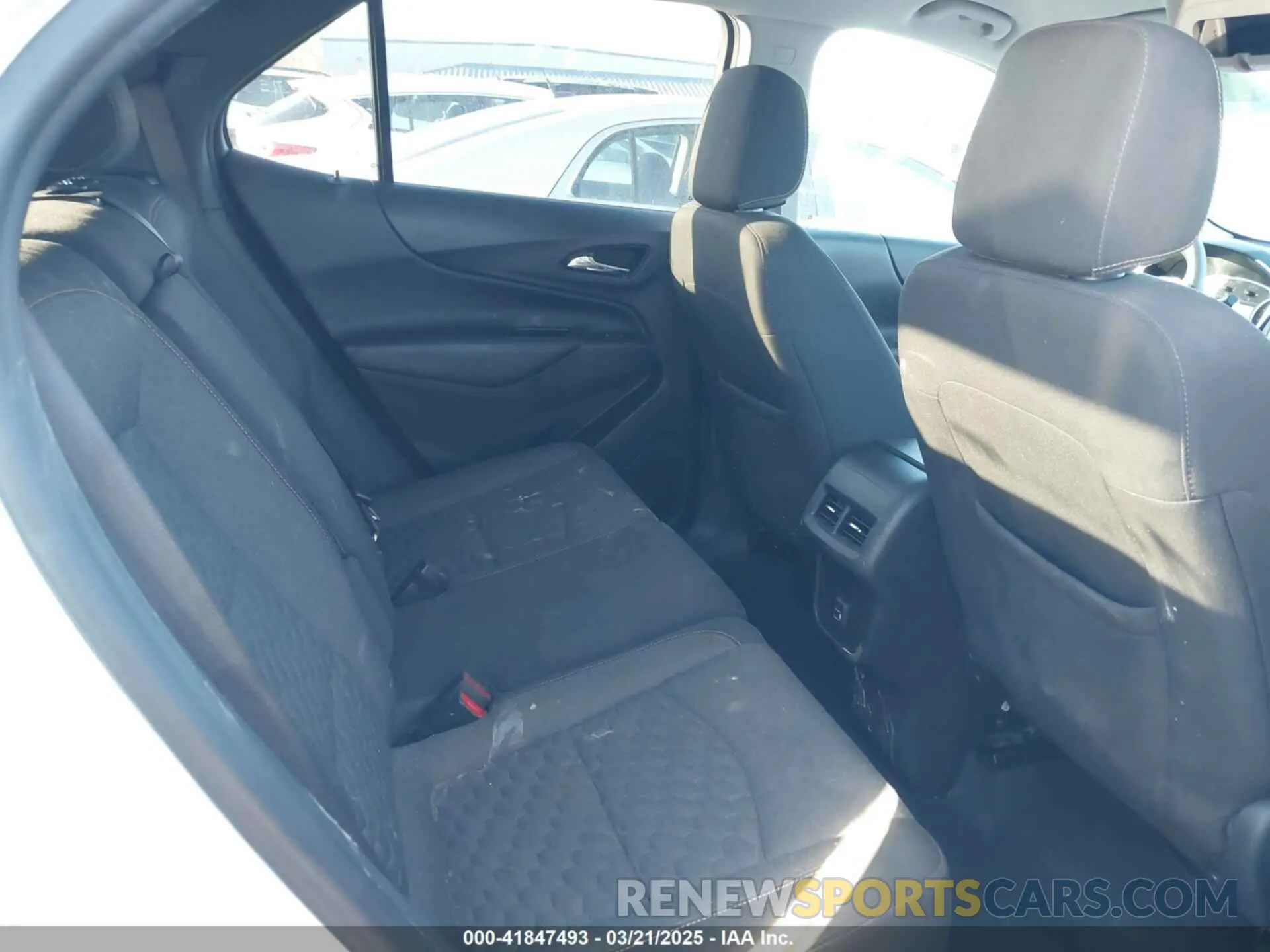 8 Photograph of a damaged car 3GNAXUEV8MS174951 CHEVROLET EQUINOX 2021