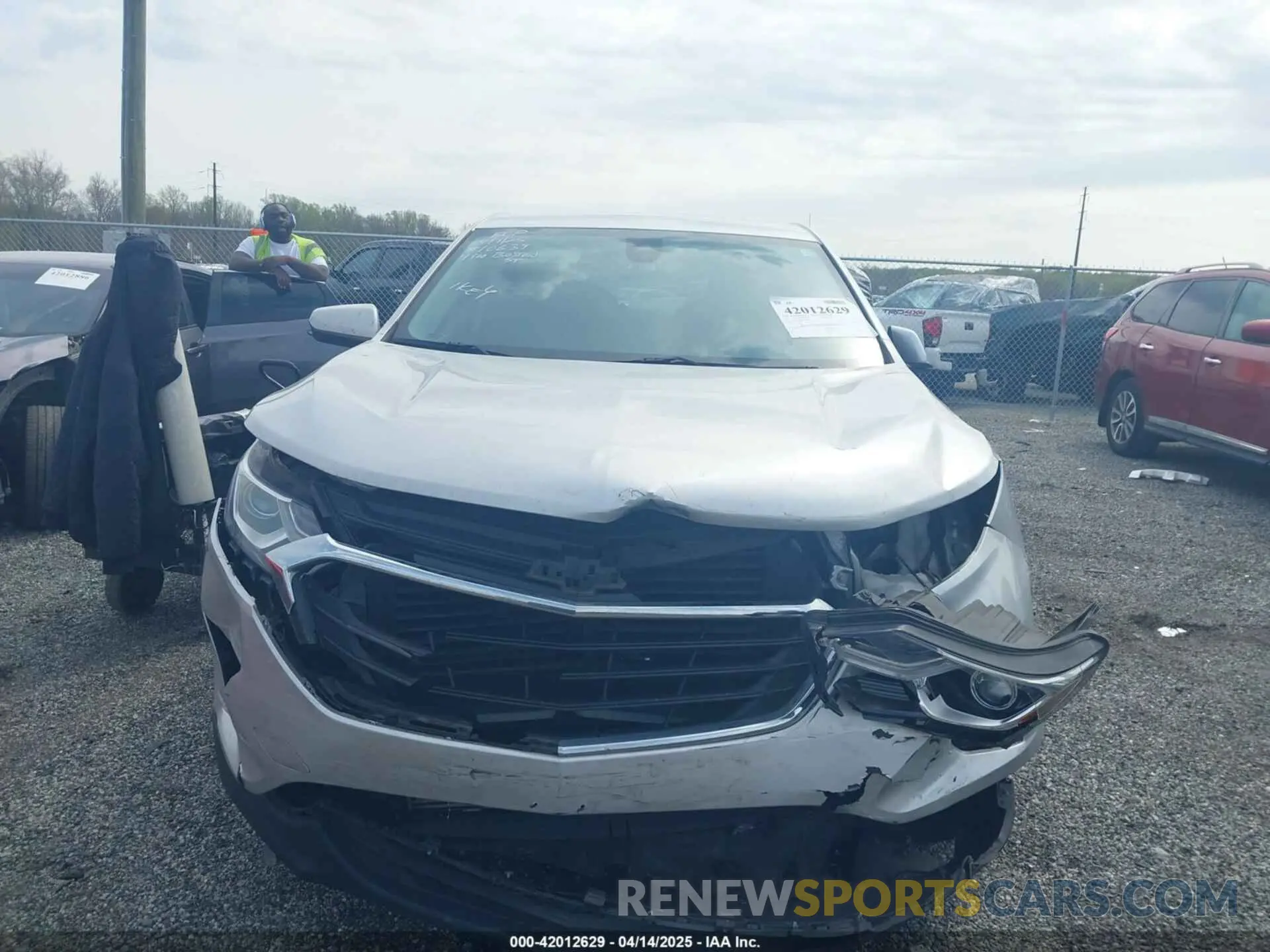 12 Photograph of a damaged car 3GNAXUEV8MS179647 CHEVROLET EQUINOX 2021