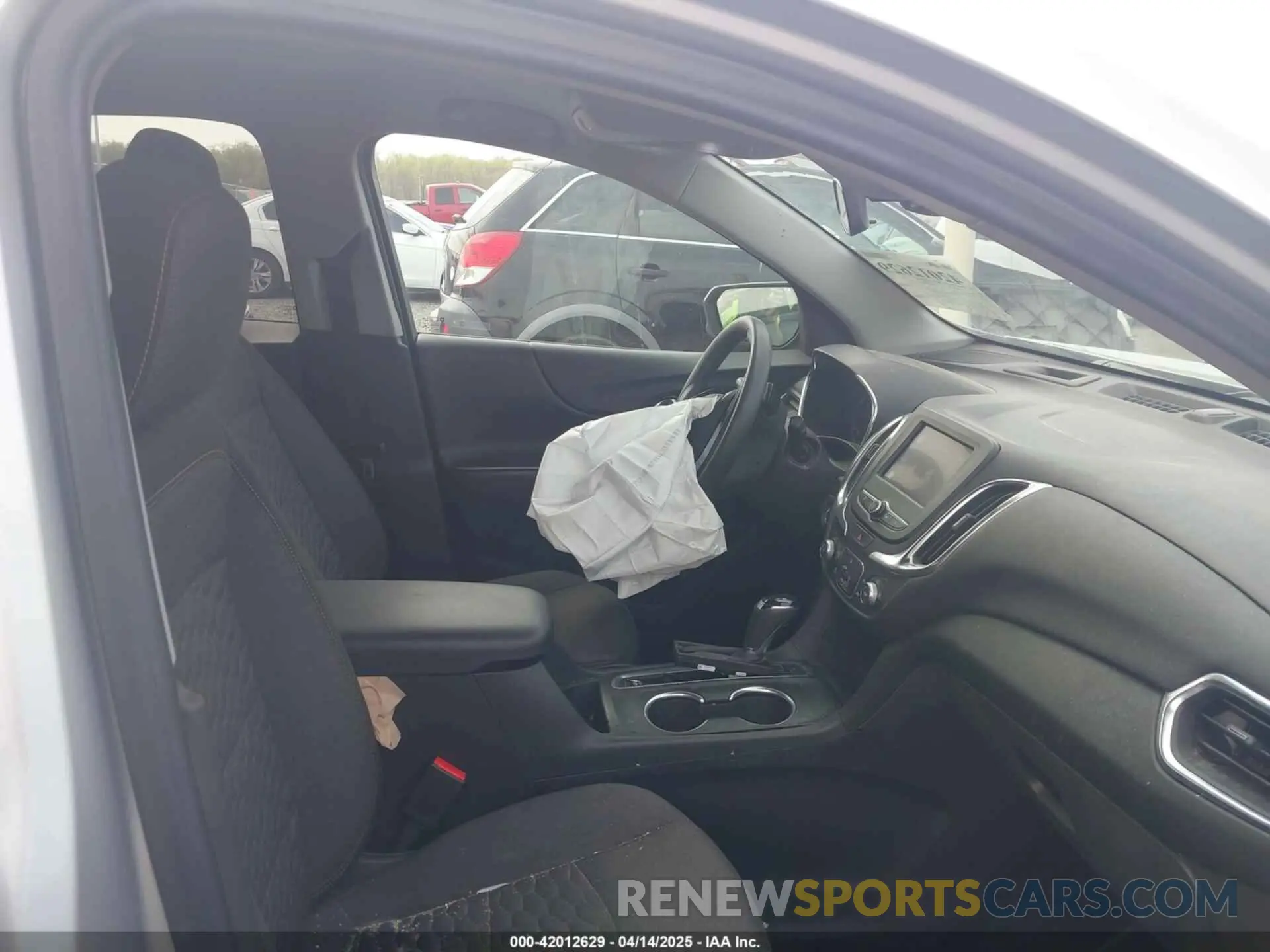 5 Photograph of a damaged car 3GNAXUEV8MS179647 CHEVROLET EQUINOX 2021