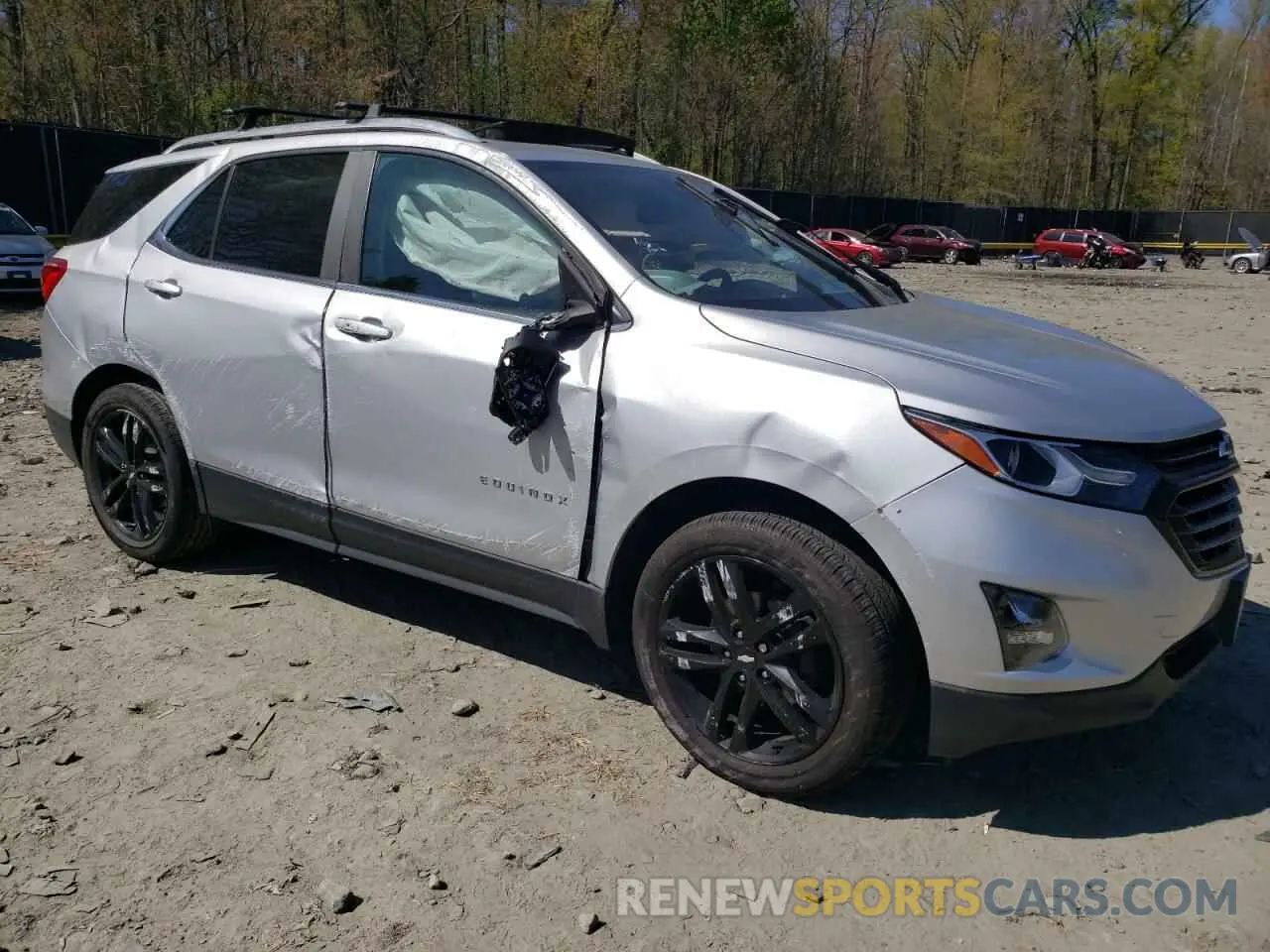 4 Photograph of a damaged car 3GNAXUEV9ML324401 CHEVROLET EQUINOX 2021