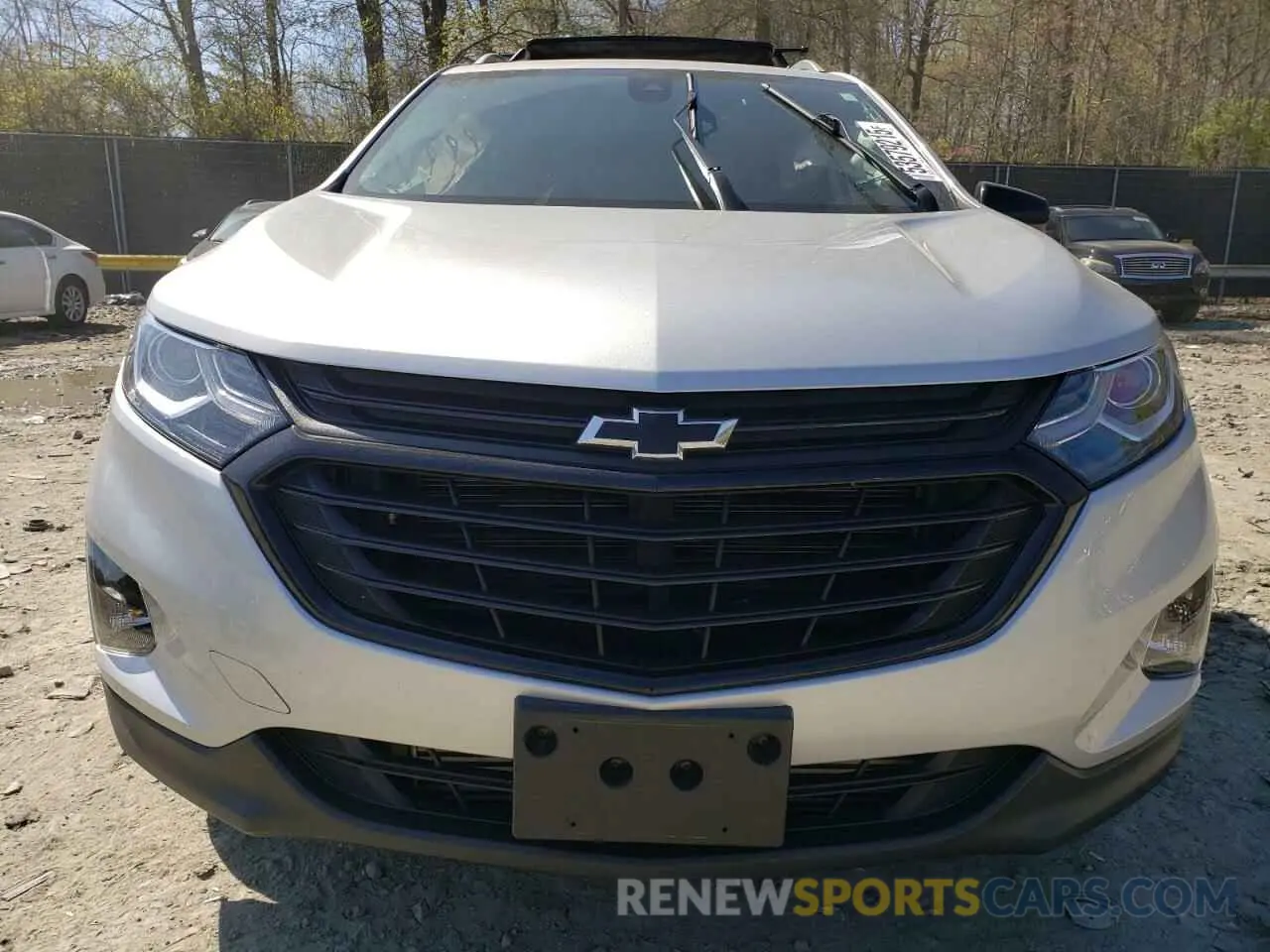 5 Photograph of a damaged car 3GNAXUEV9ML324401 CHEVROLET EQUINOX 2021