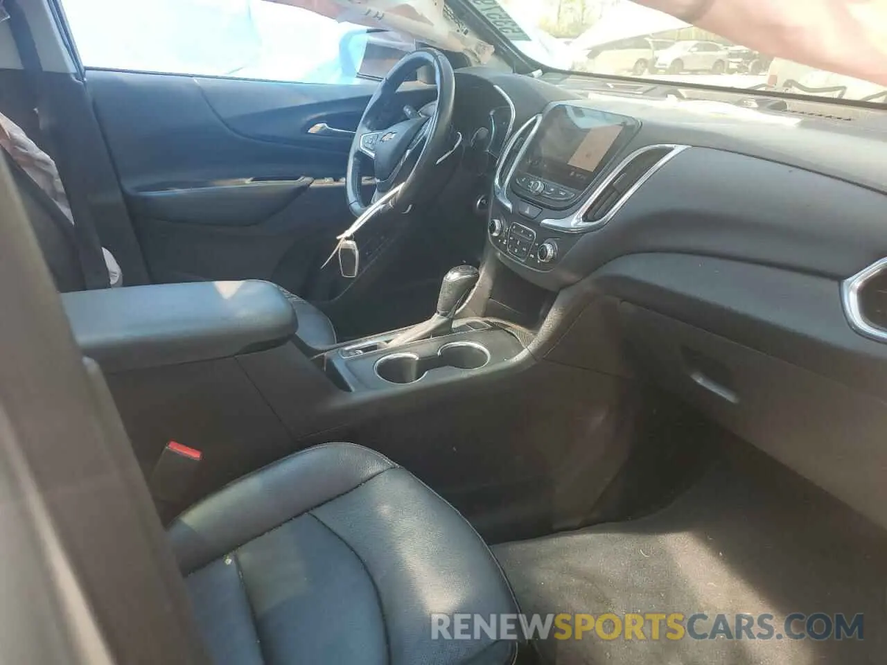 7 Photograph of a damaged car 3GNAXUEV9ML324401 CHEVROLET EQUINOX 2021