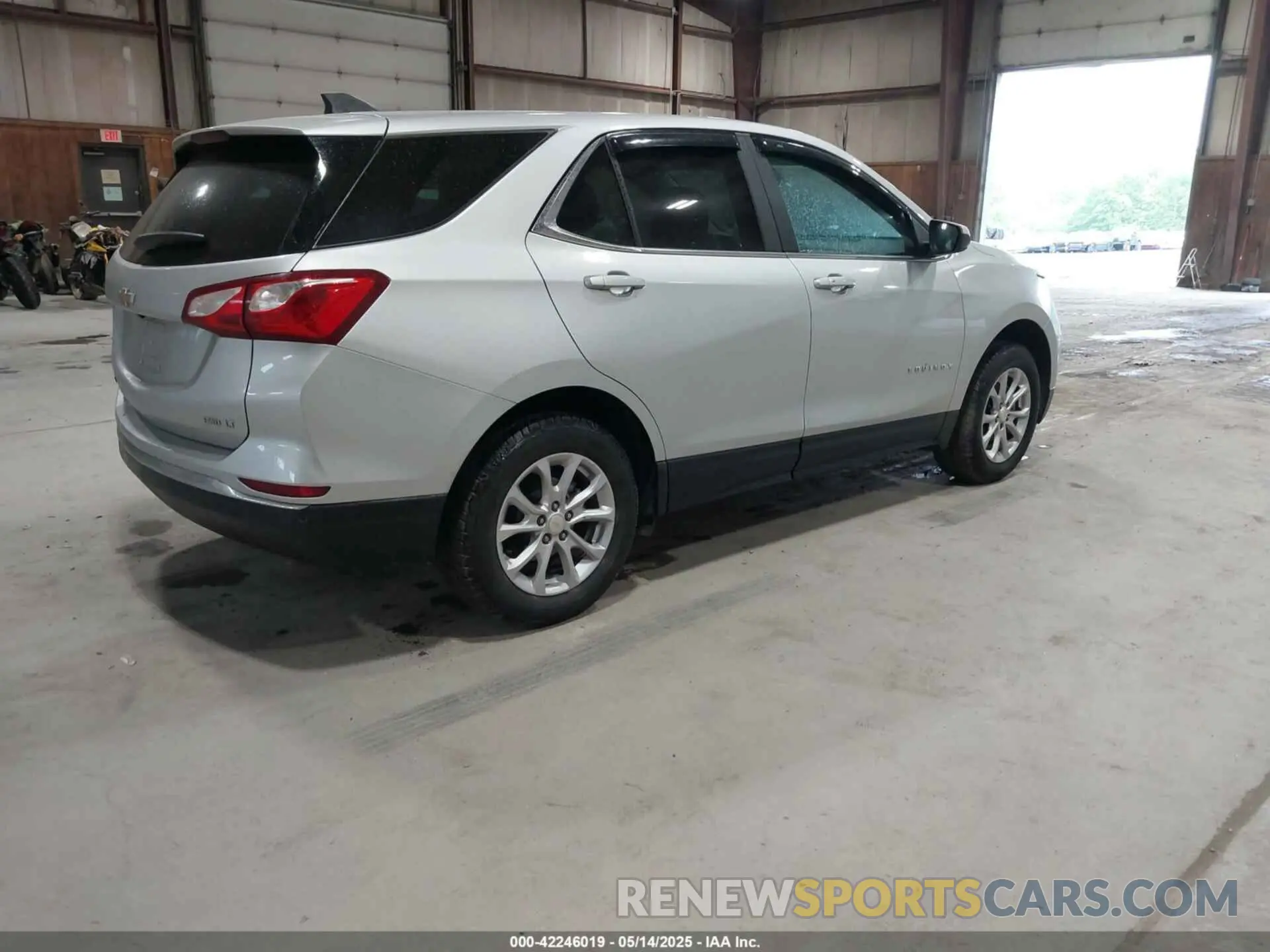 4 Photograph of a damaged car 3GNAXUEV9MS140887 CHEVROLET EQUINOX 2021