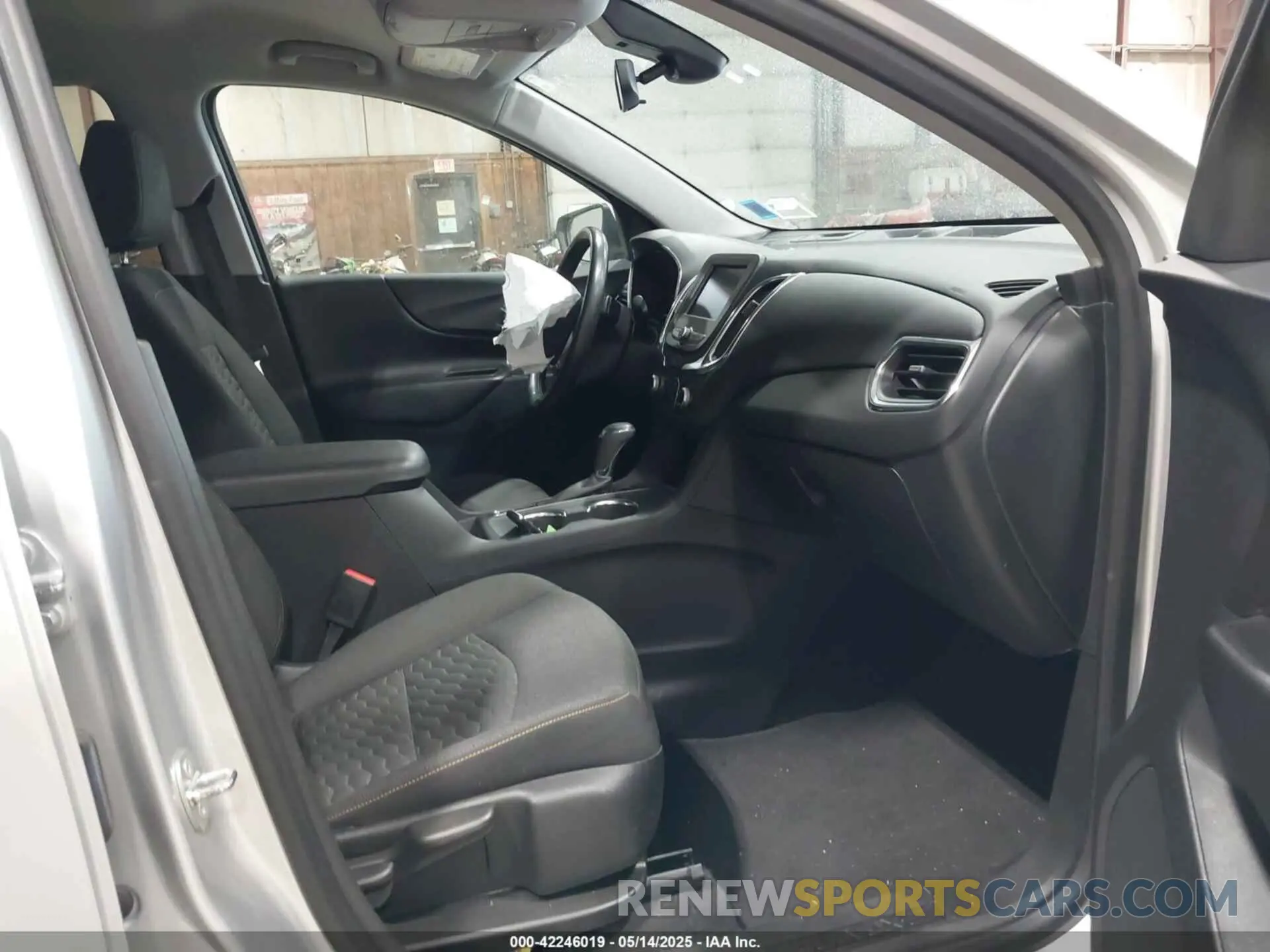 5 Photograph of a damaged car 3GNAXUEV9MS140887 CHEVROLET EQUINOX 2021