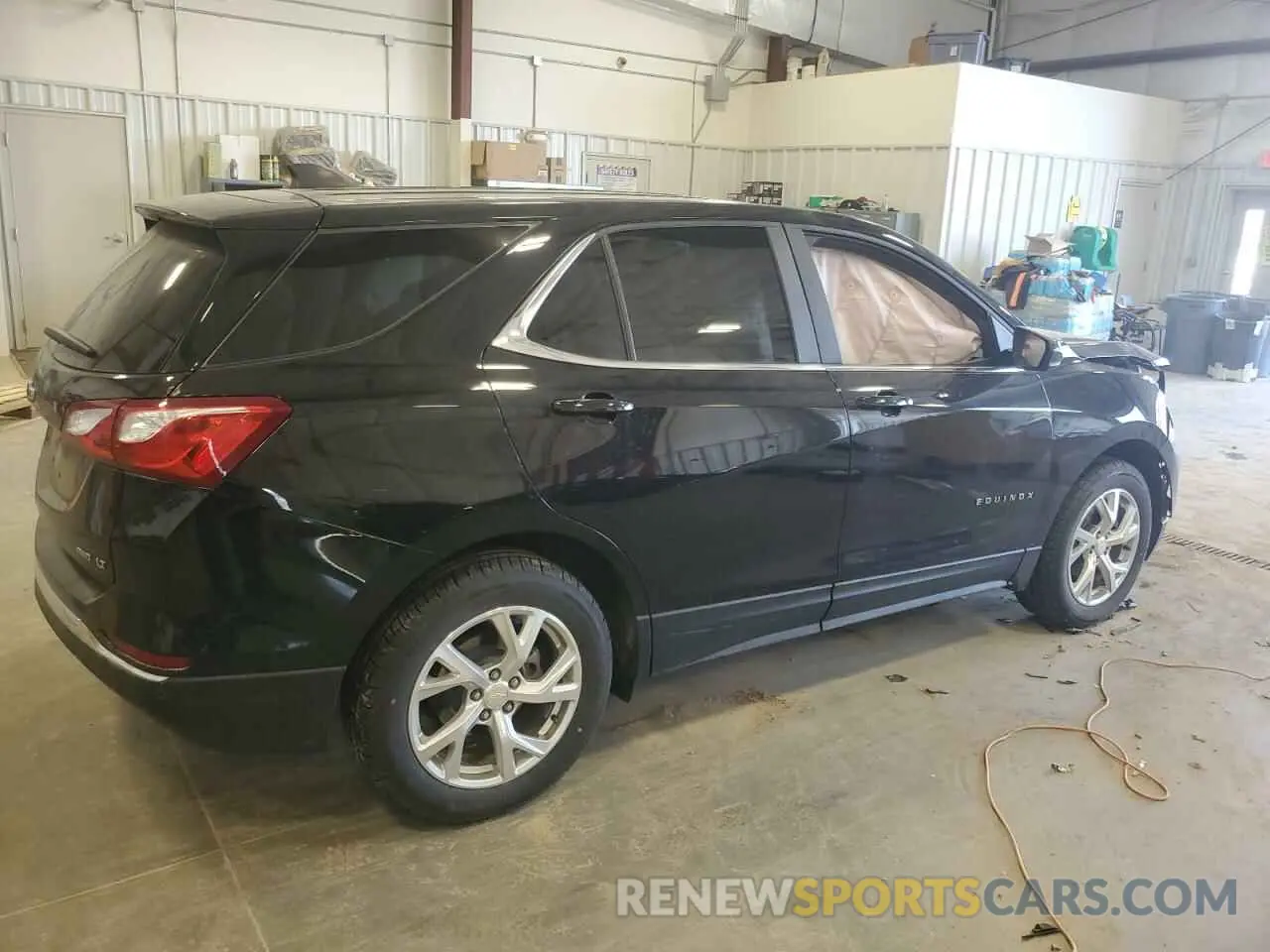3 Photograph of a damaged car 3GNAXUEVXML328070 CHEVROLET EQUINOX 2021