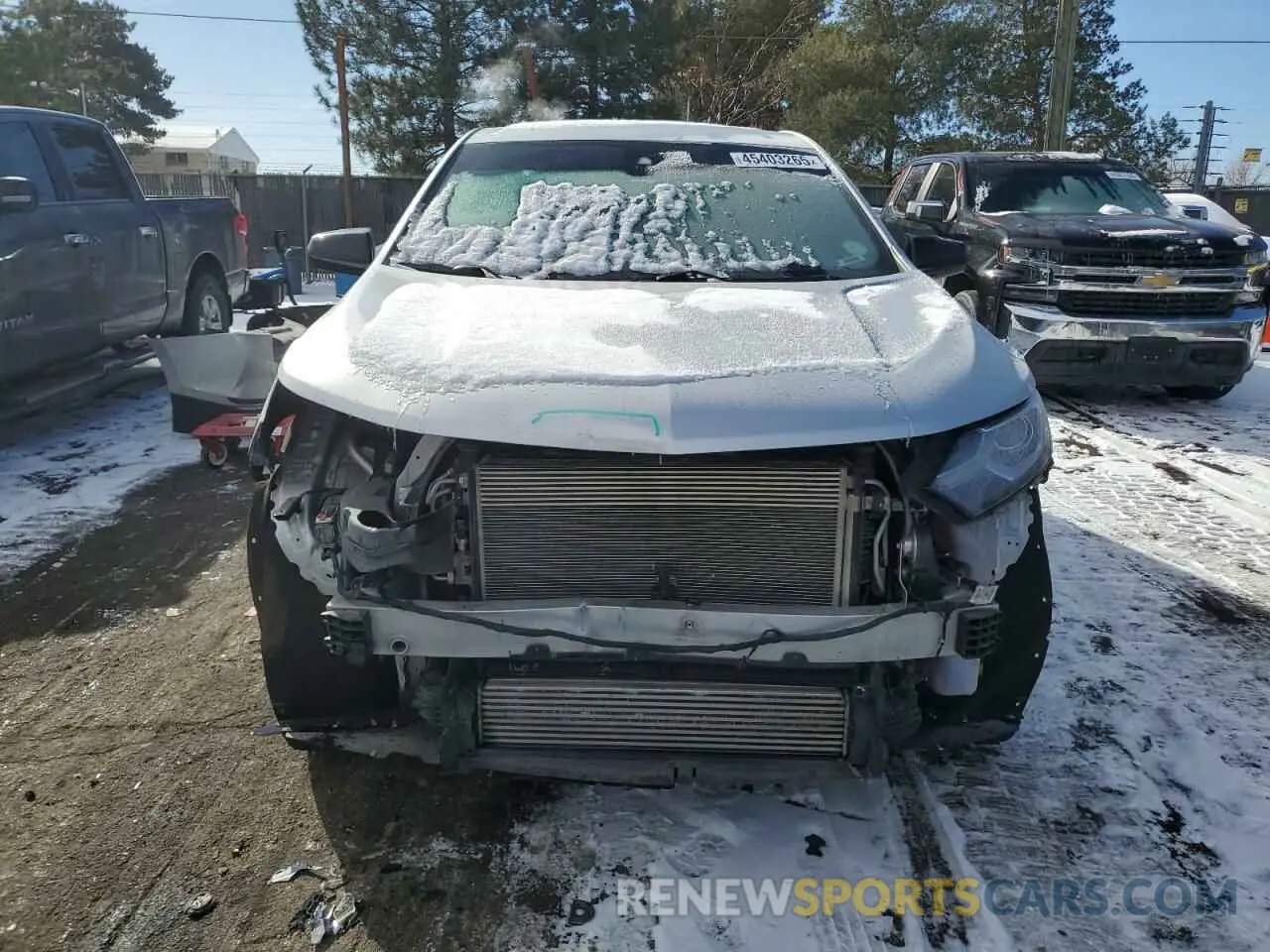 5 Photograph of a damaged car 3GNAXUEVXML328151 CHEVROLET EQUINOX 2021