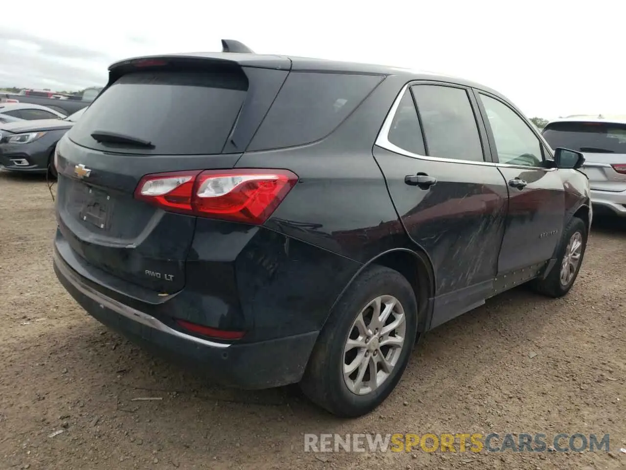 3 Photograph of a damaged car 3GNAXUEVXML373719 CHEVROLET EQUINOX 2021