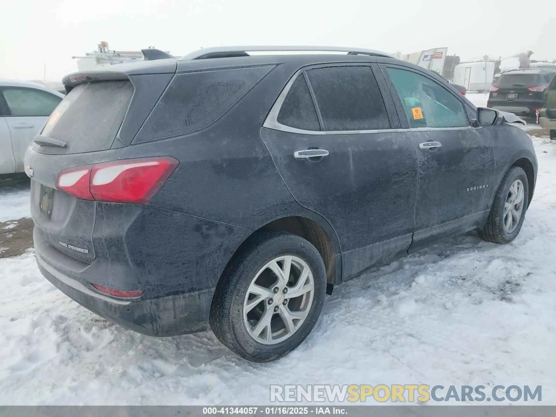 4 Photograph of a damaged car 3GNAXXEV2MS137119 CHEVROLET EQUINOX 2021