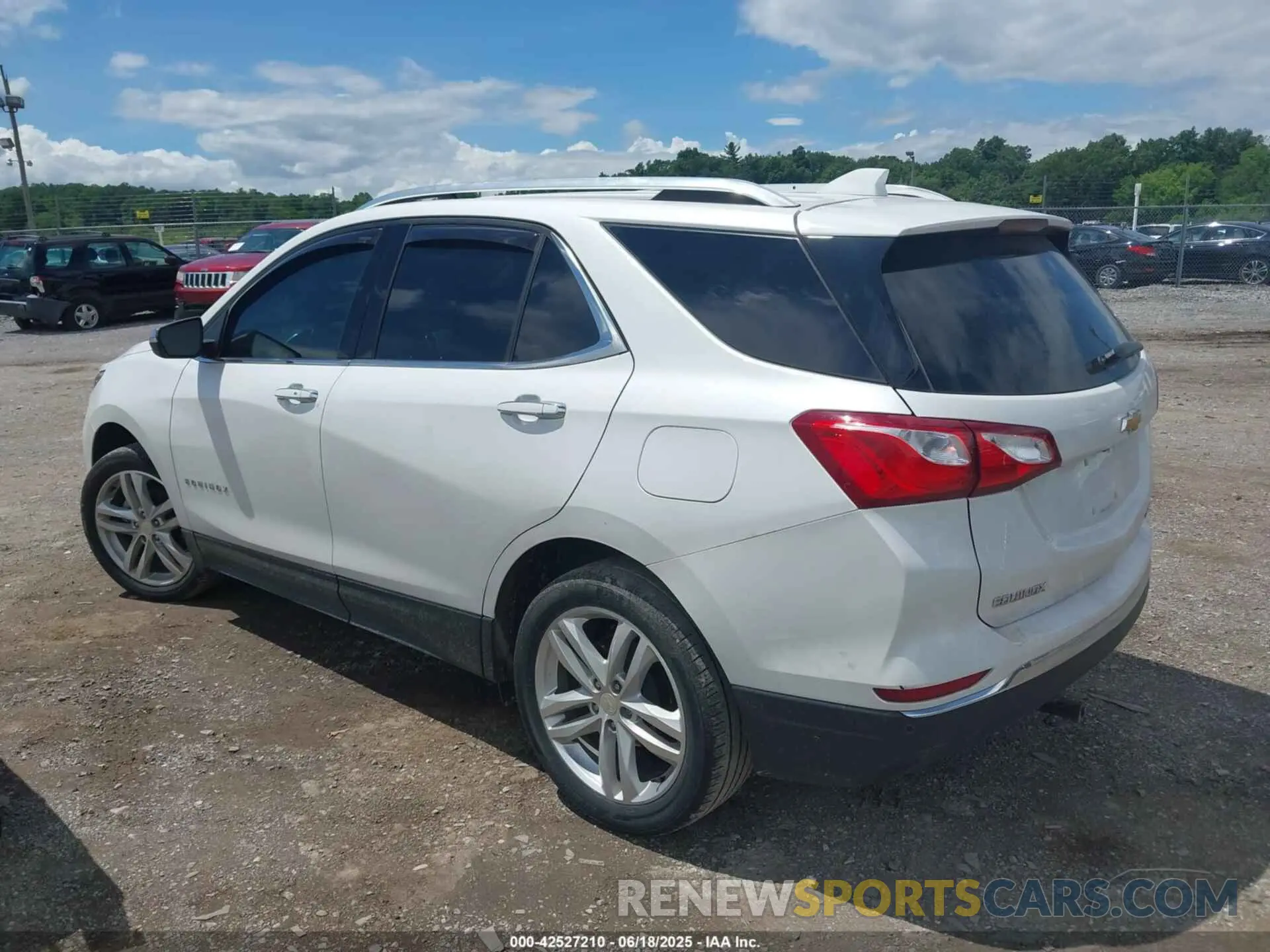 3 Photograph of a damaged car 3GNAXXEV2MS172873 CHEVROLET EQUINOX 2021