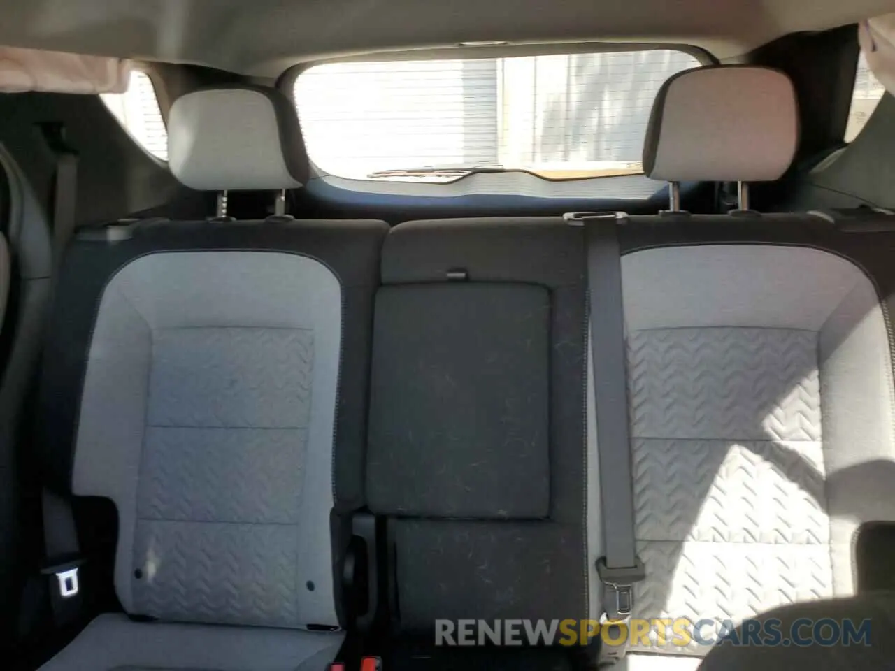 10 Photograph of a damaged car 2GNAX5EV0N6122011 CHEVROLET EQUINOX 2022