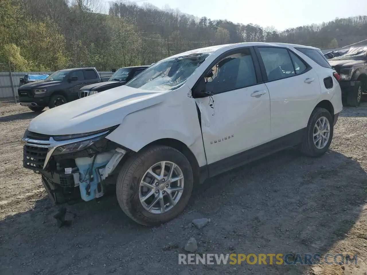 1 Photograph of a damaged car 2GNAX5EV1N6126181 CHEVROLET EQUINOX 2022