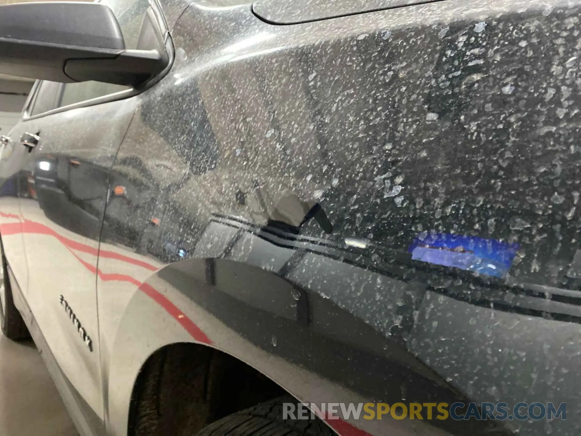 27 Photograph of a damaged car 2GNAX5EV2N6148352 CHEVROLET EQUINOX 2022