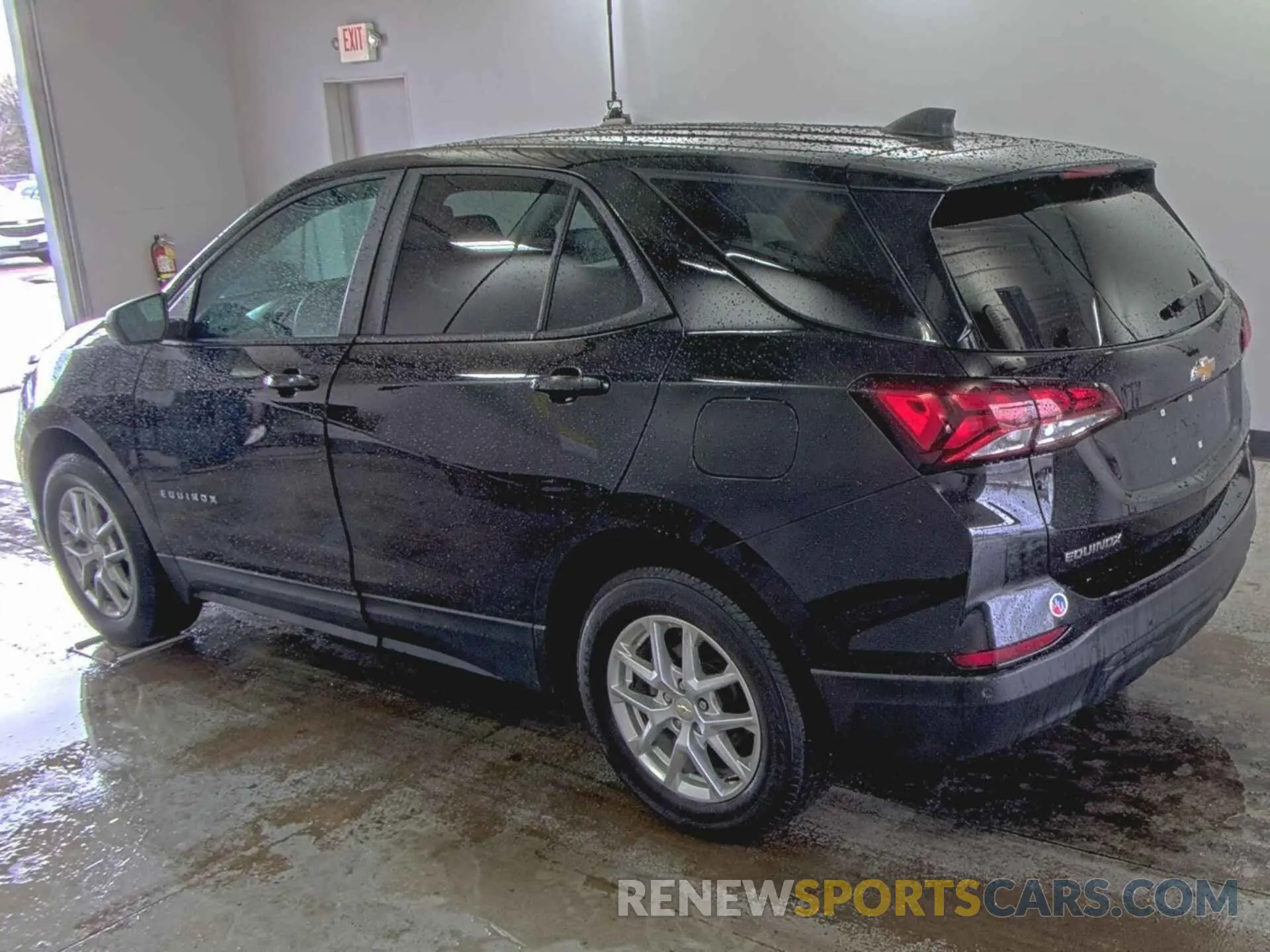 7 Photograph of a damaged car 2GNAX5EV2N6148352 CHEVROLET EQUINOX 2022