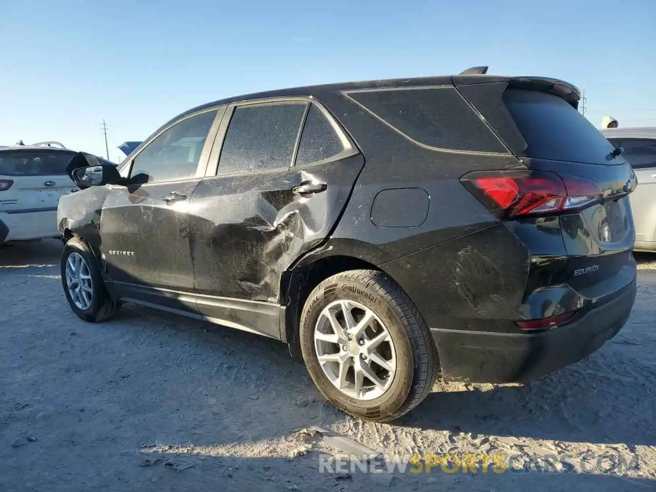 2 Photograph of a damaged car 2GNAXFEV1N6120791 CHEVROLET EQUINOX 2022