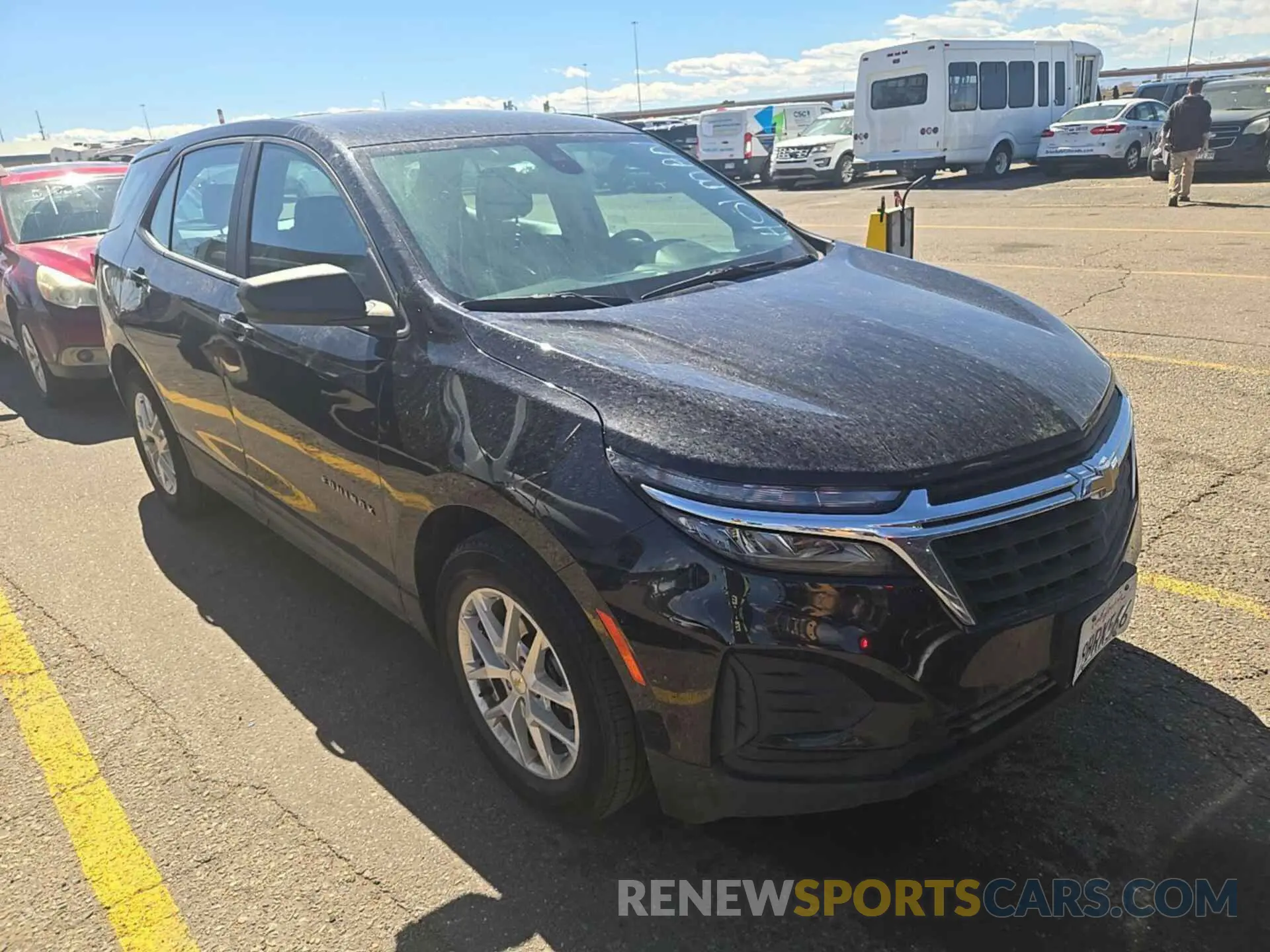 13 Photograph of a damaged car 2GNAXFEV1N6134514 CHEVROLET EQUINOX 2022