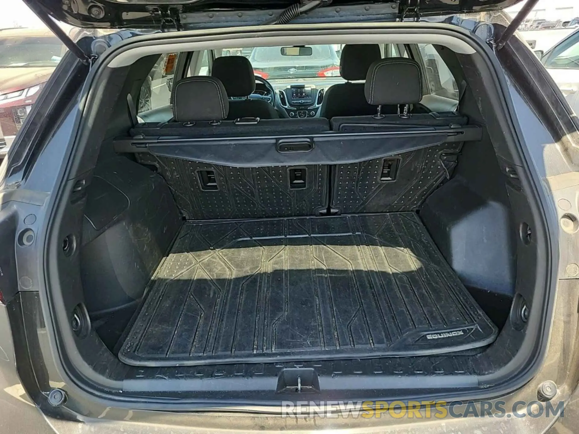 1 Photograph of a damaged car 2GNAXFEV2N6136997 CHEVROLET EQUINOX 2022