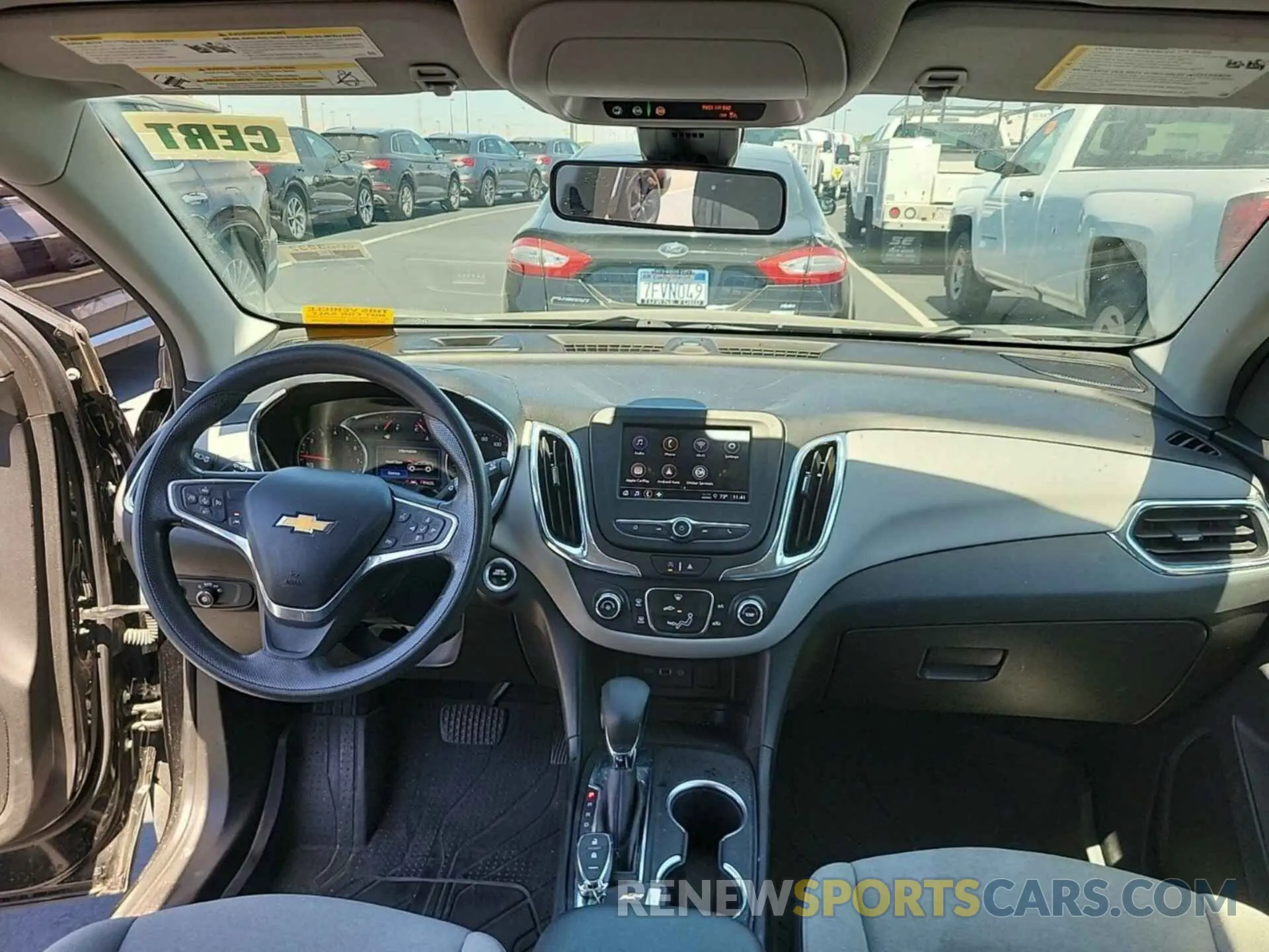 26 Photograph of a damaged car 2GNAXFEV2N6136997 CHEVROLET EQUINOX 2022