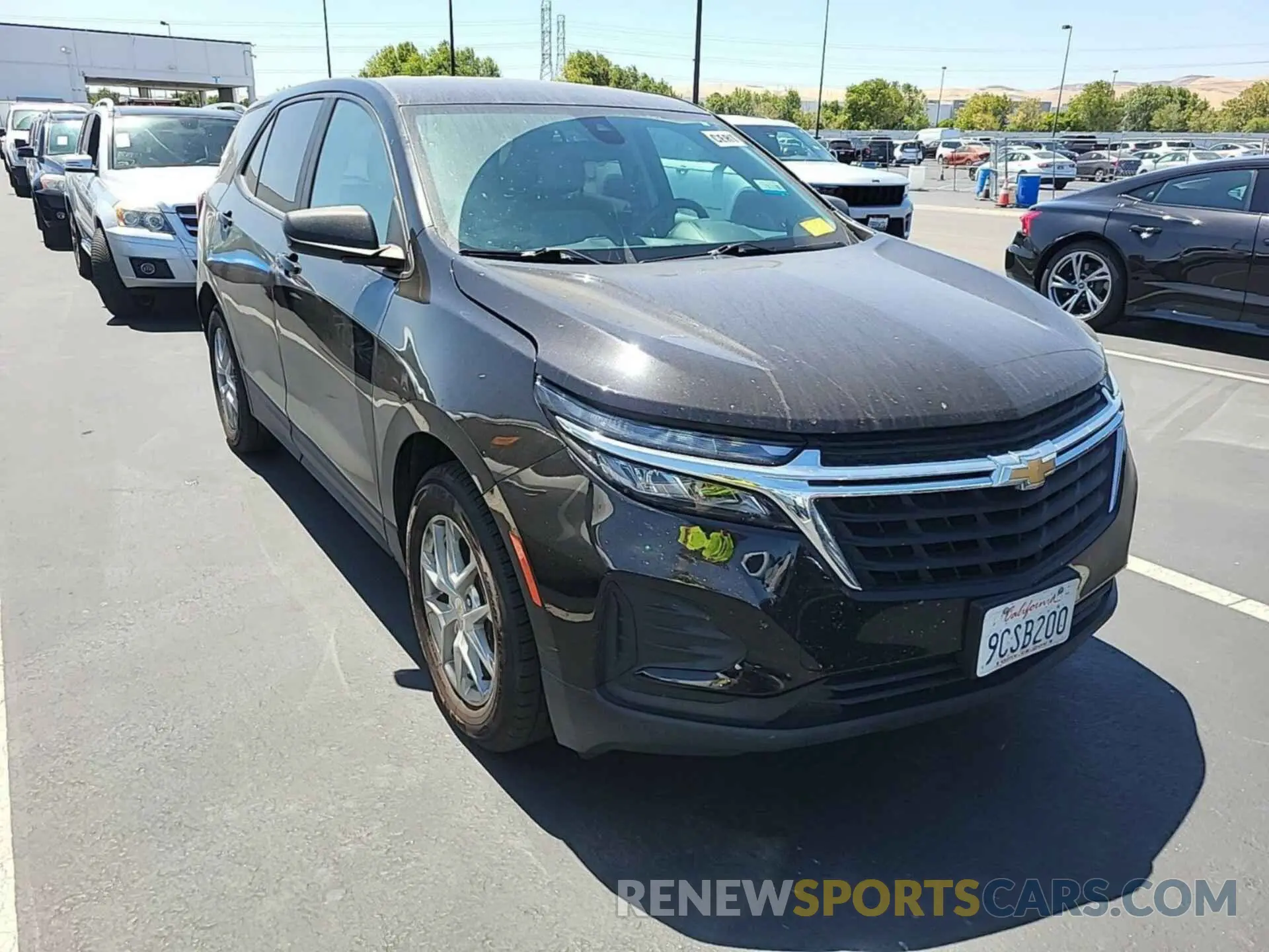 29 Photograph of a damaged car 2GNAXFEV2N6136997 CHEVROLET EQUINOX 2022