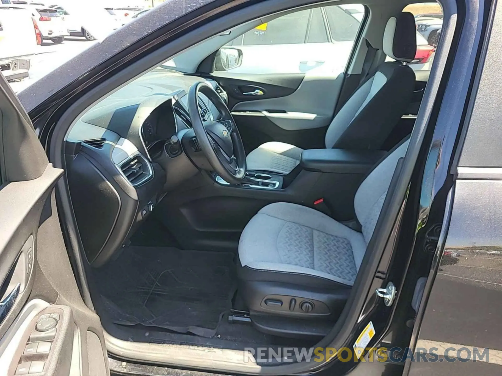 3 Photograph of a damaged car 2GNAXFEV2N6136997 CHEVROLET EQUINOX 2022