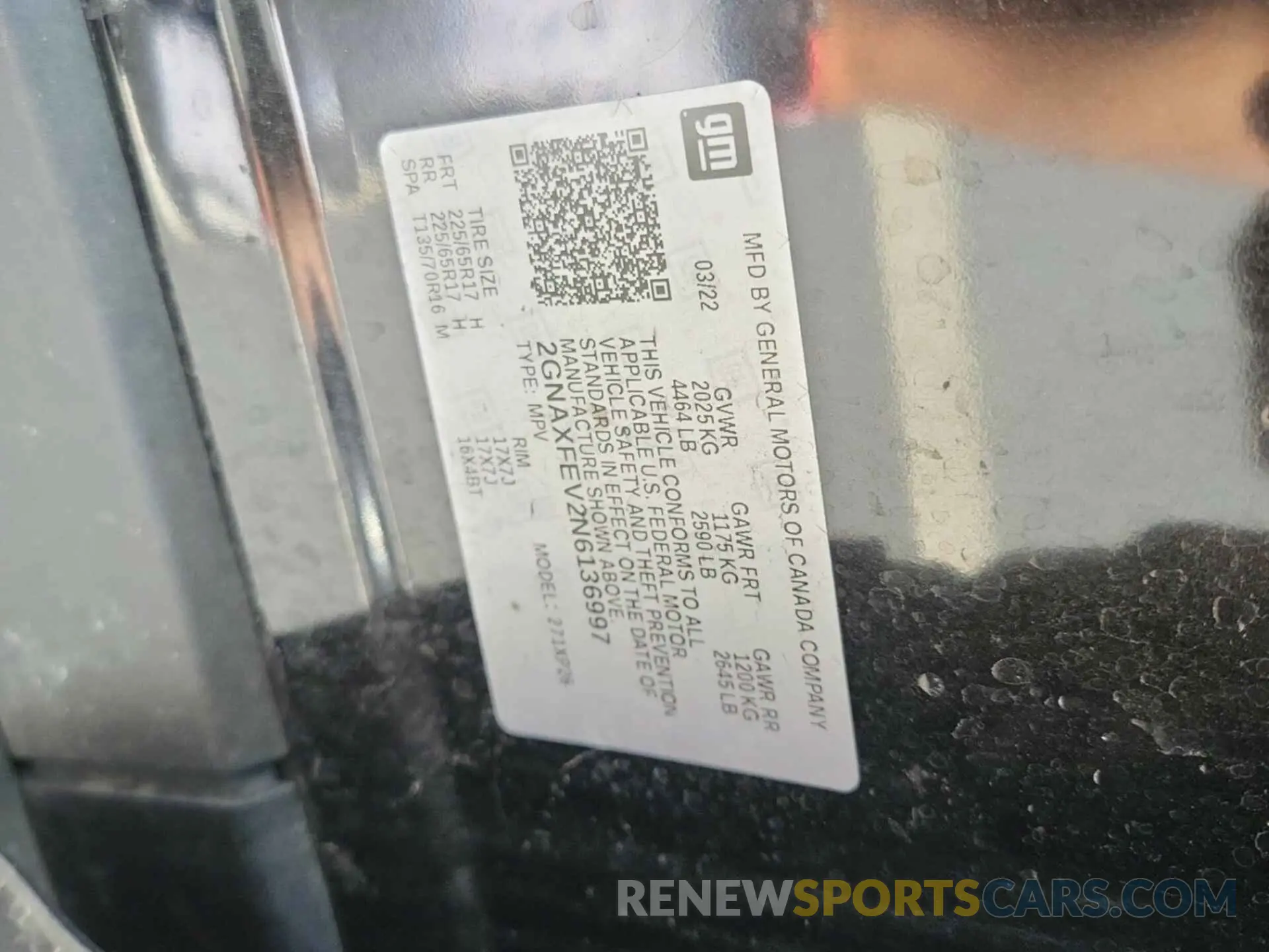 37 Photograph of a damaged car 2GNAXFEV2N6136997 CHEVROLET EQUINOX 2022