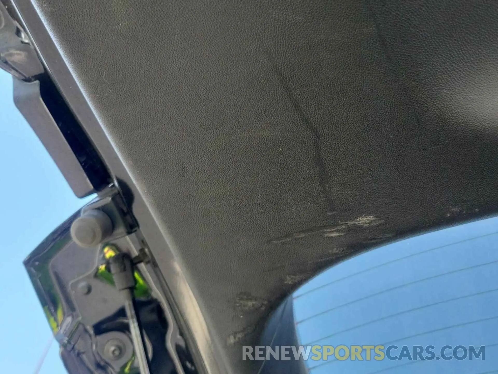 5 Photograph of a damaged car 2GNAXFEV2N6136997 CHEVROLET EQUINOX 2022